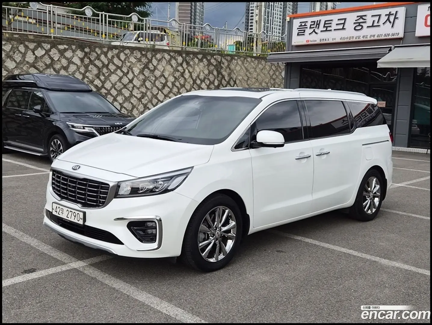 Main__Slider__Photo:Canival Kia 2018.5-0