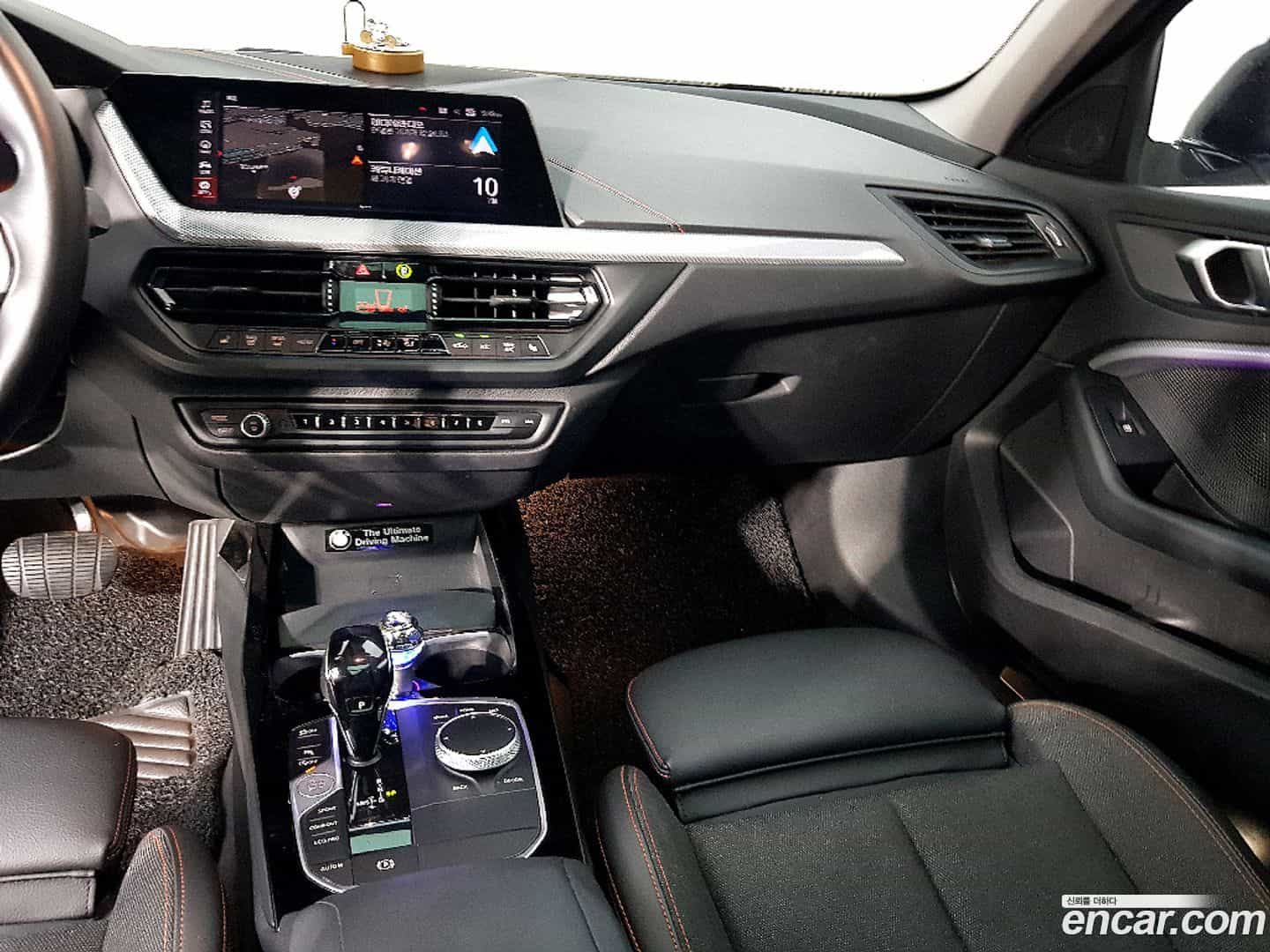 1-Series BMW 2021.0-INNER-010