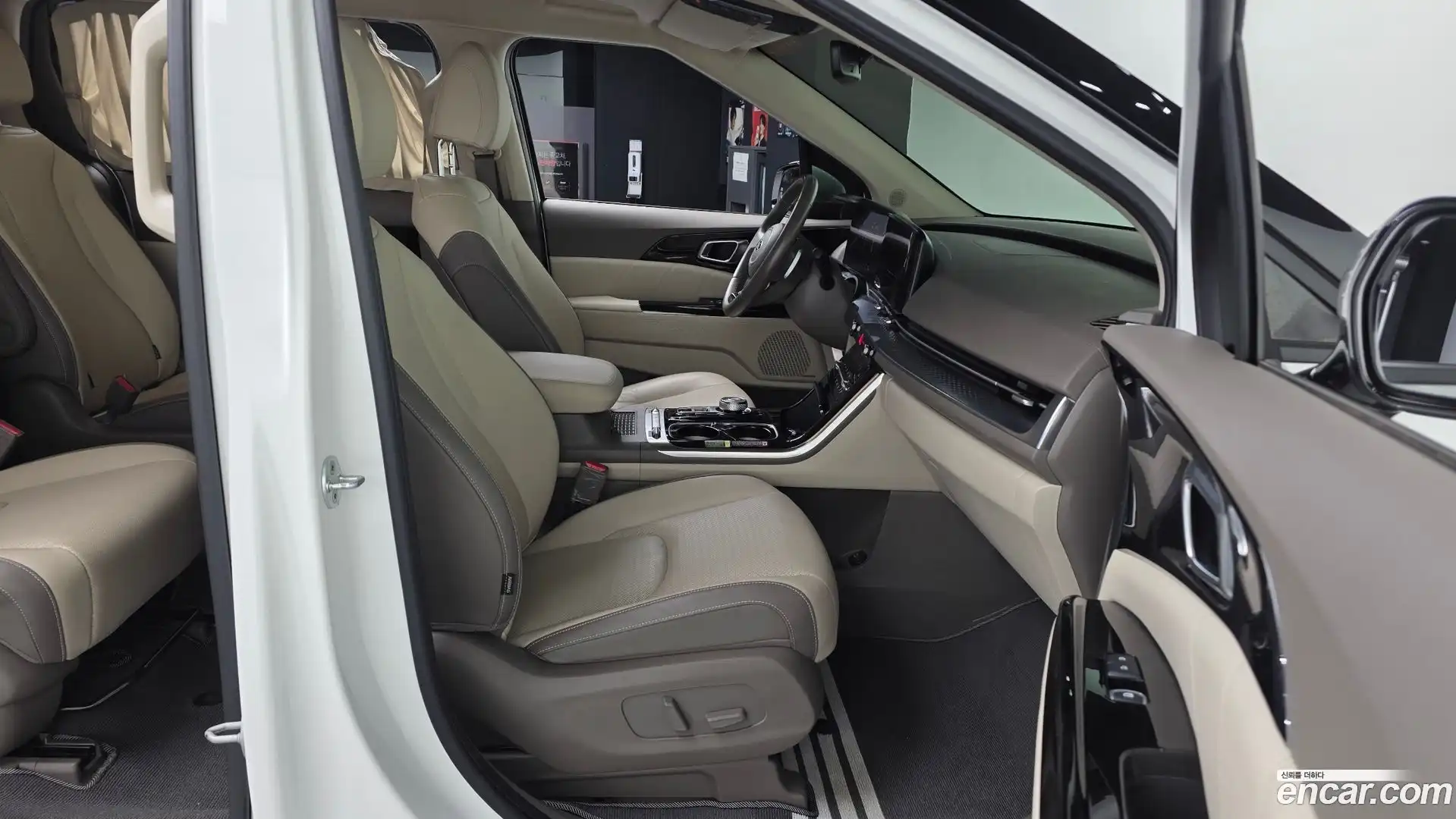 Canival Kia 2021.6-OPTION-015
