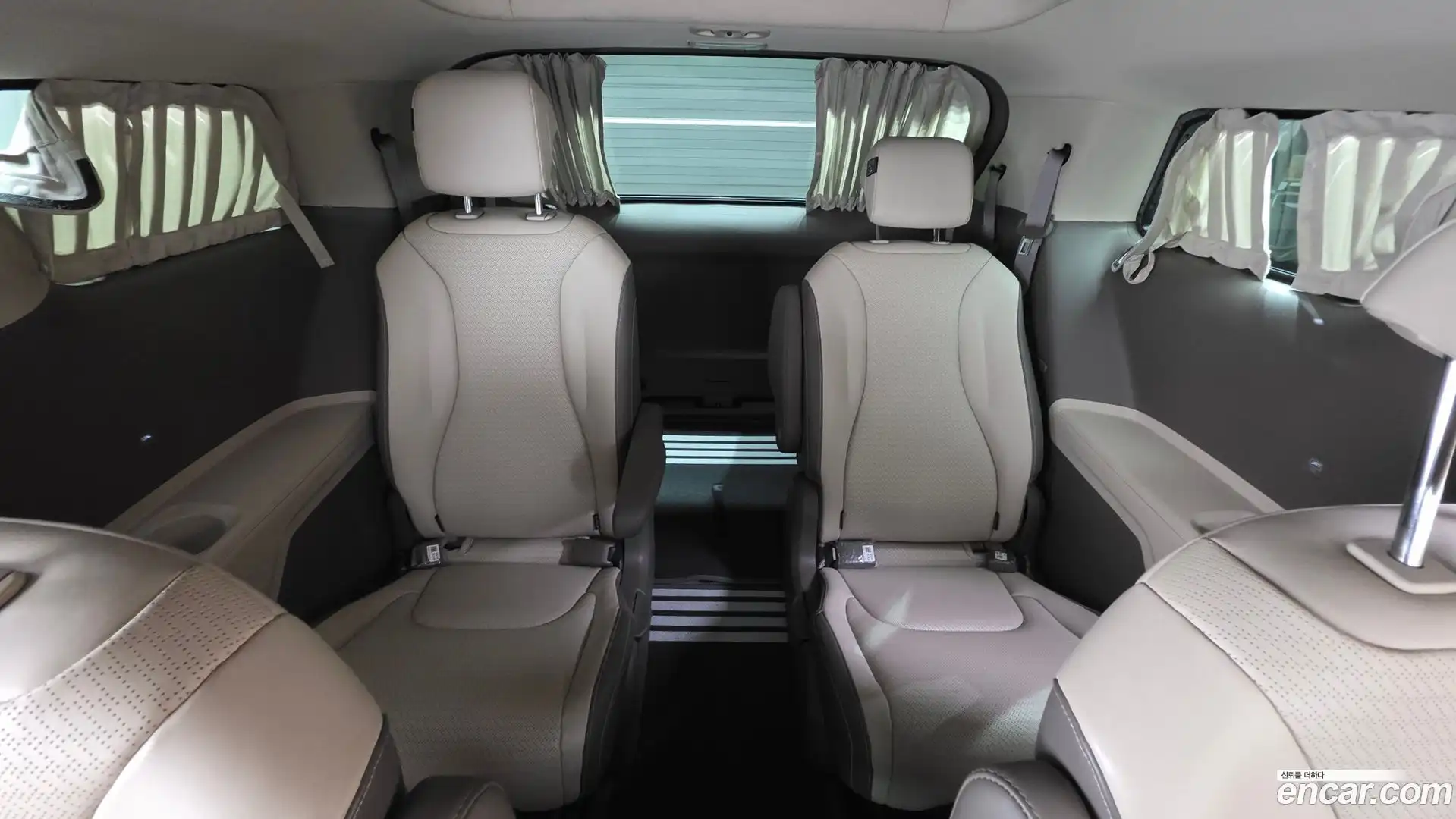 Canival Kia 2021.6-OPTION-022