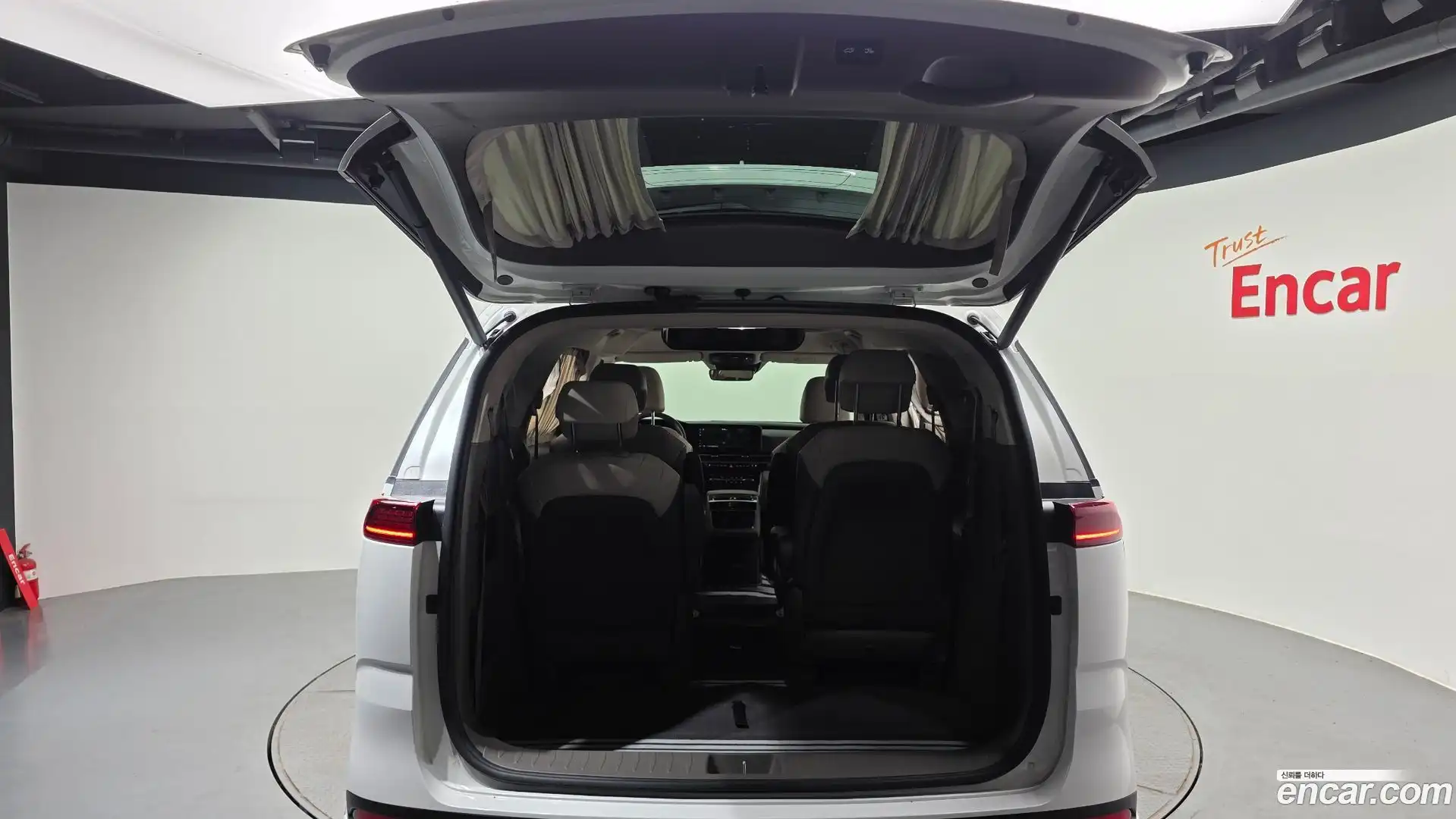 Canival Kia 2021.6-OPTION-024