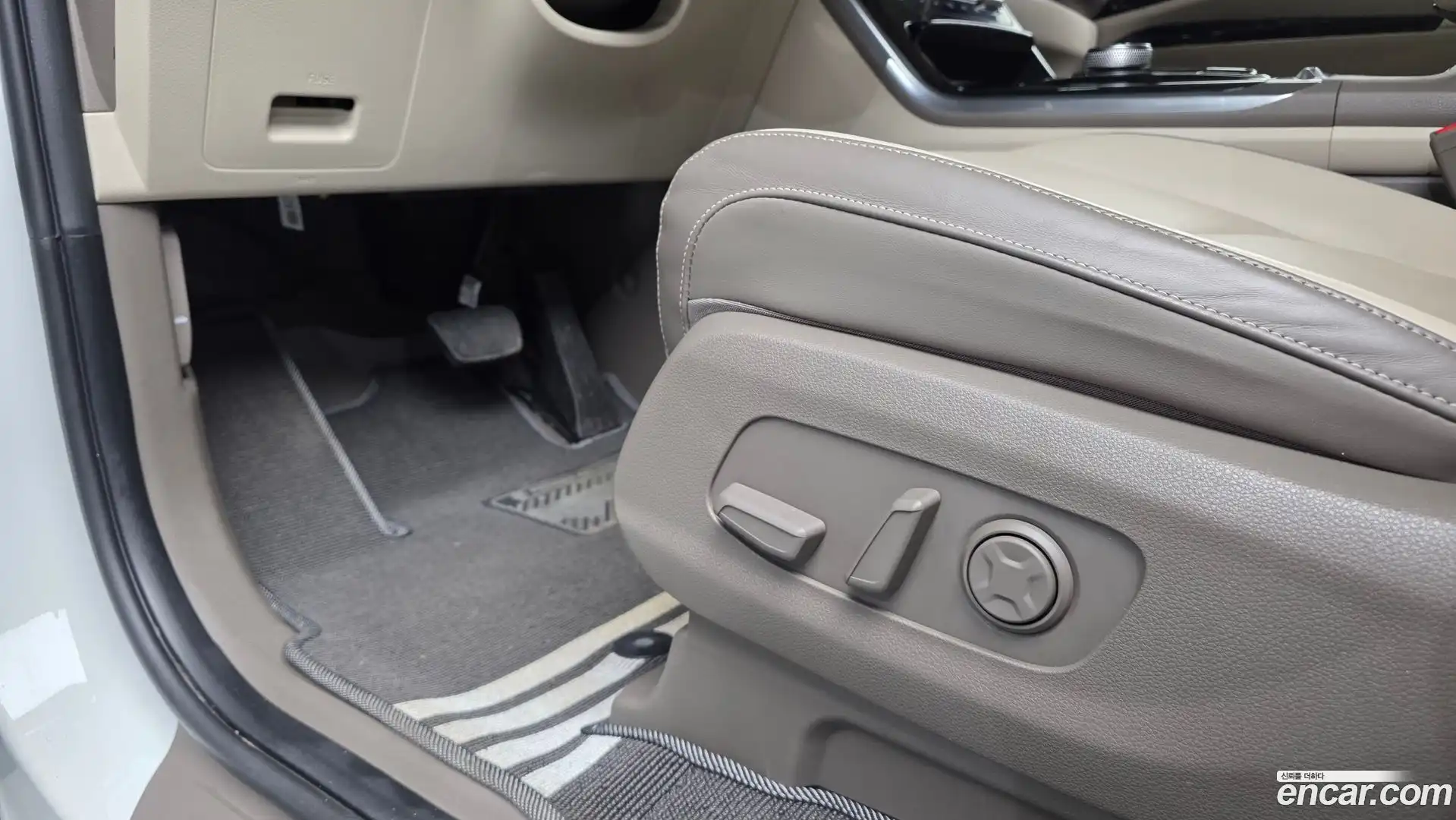 Canival Kia 2021.6-OPTION-050