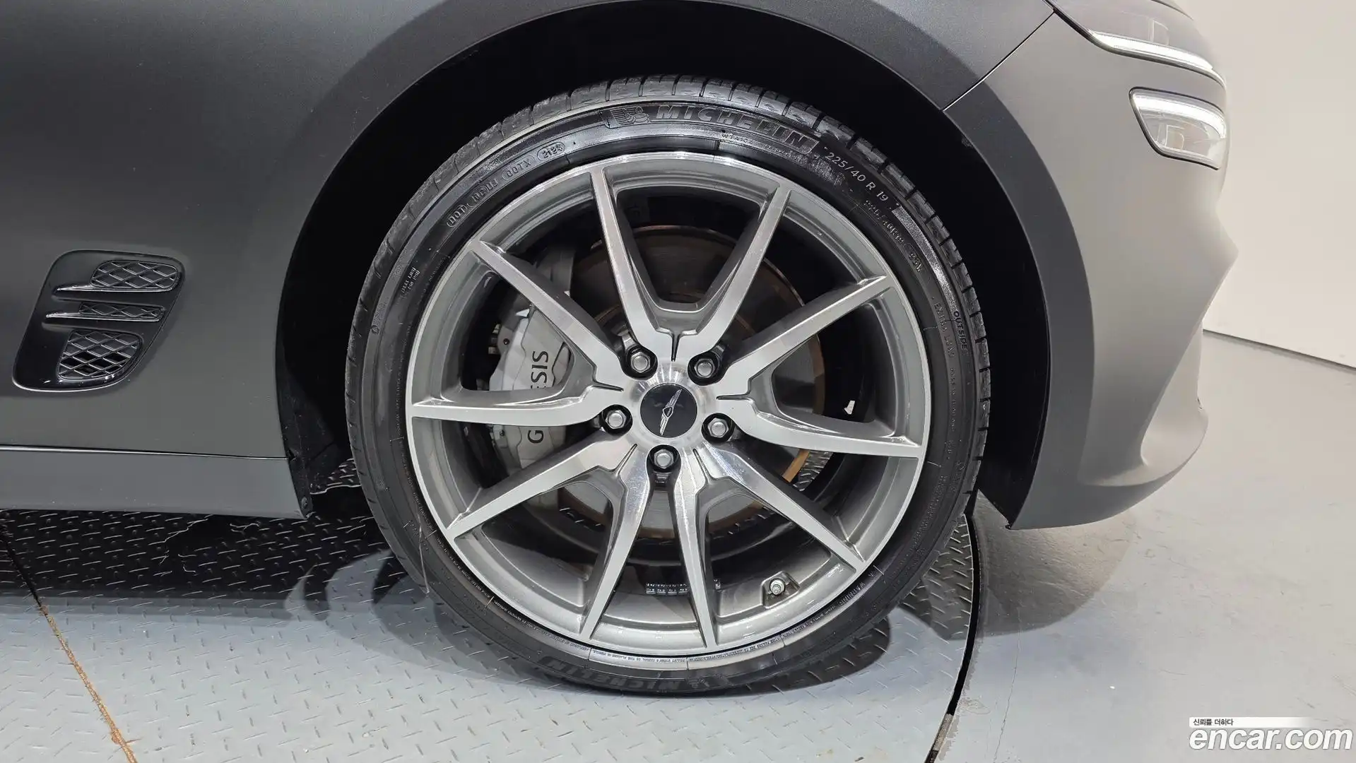 G70 Genesis 2024.9-OUTER-005