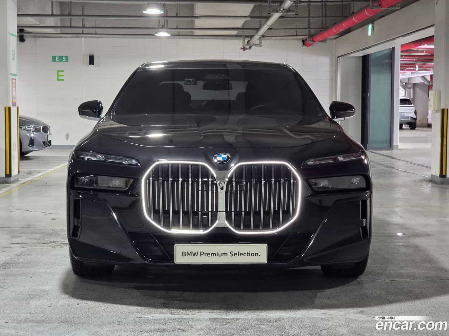 7-Series BMW 2022.11-OUTER-002