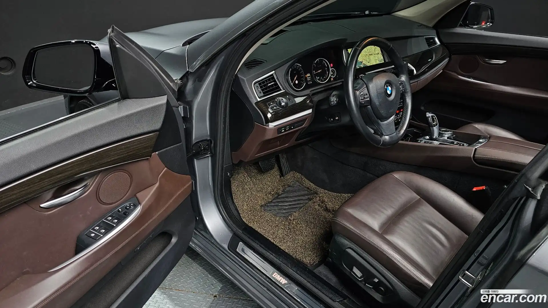 Gran Turismo BMW 2017.2-INNER-010