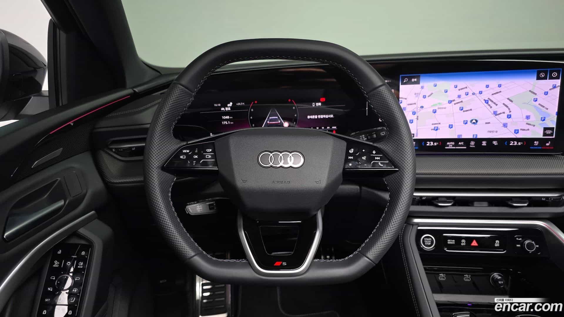 Q5 Audi 2025.11-OPTION-016
