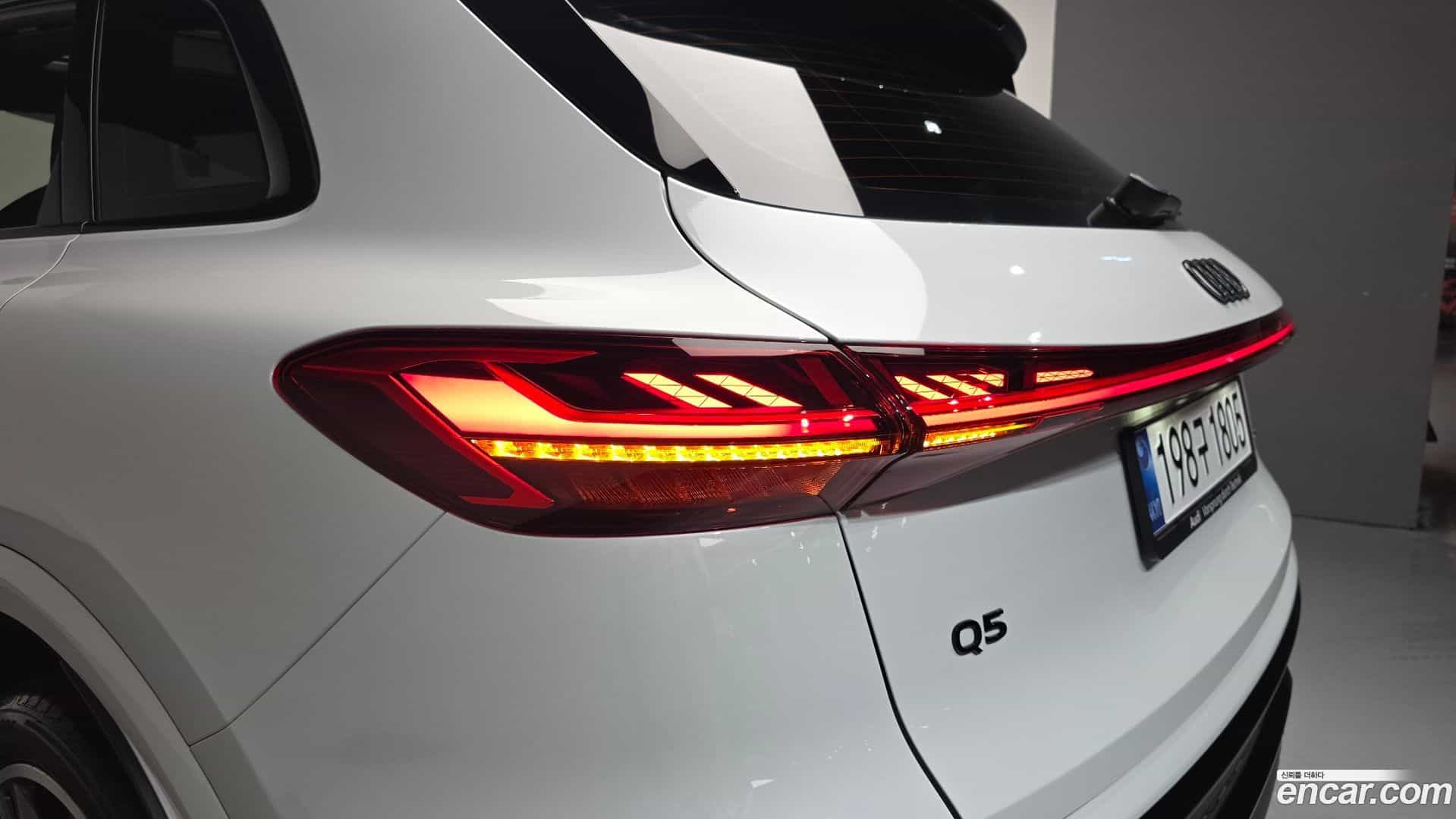 Q5 Audi 2025.11-OUTER-033