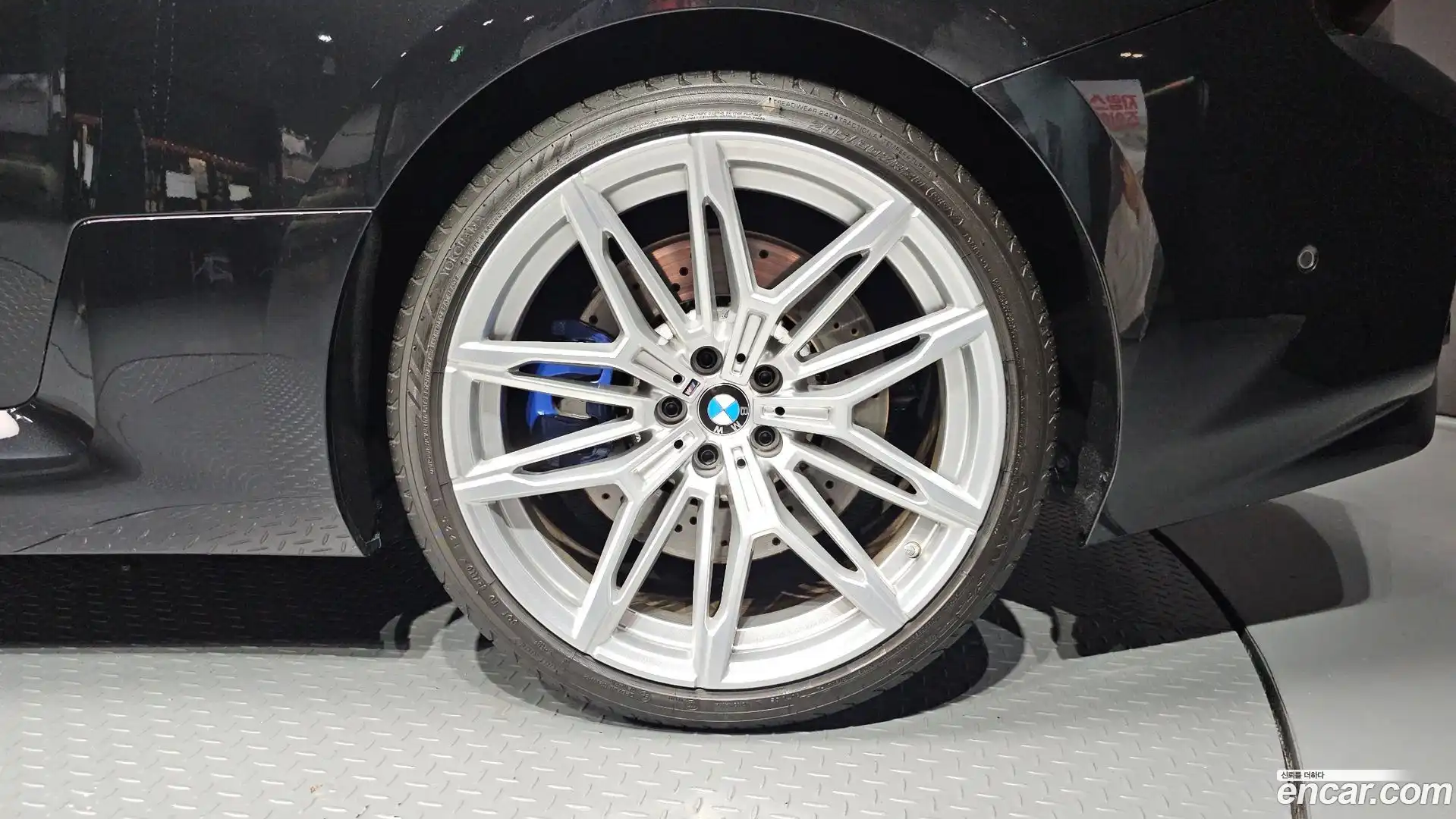M2 BMW 2025.10-OUTER-031