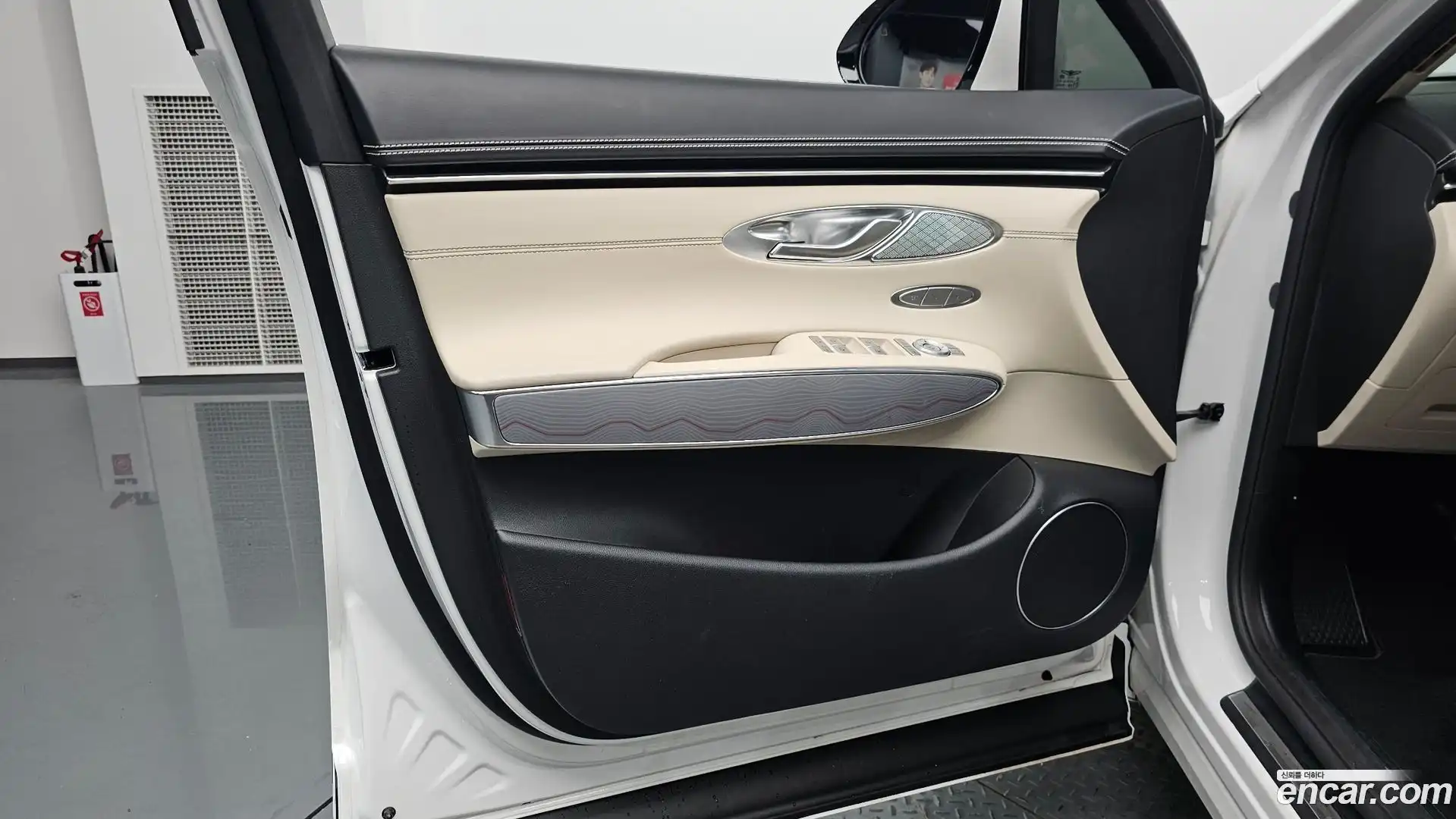 GV70 Genesis 2023.3-INNER-034
