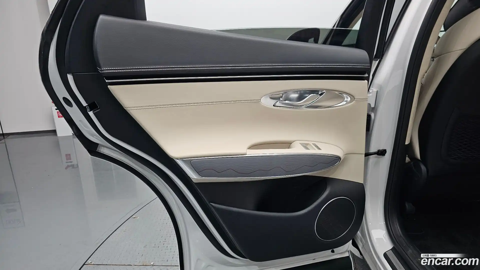 GV70 Genesis 2023.3-INNER-035