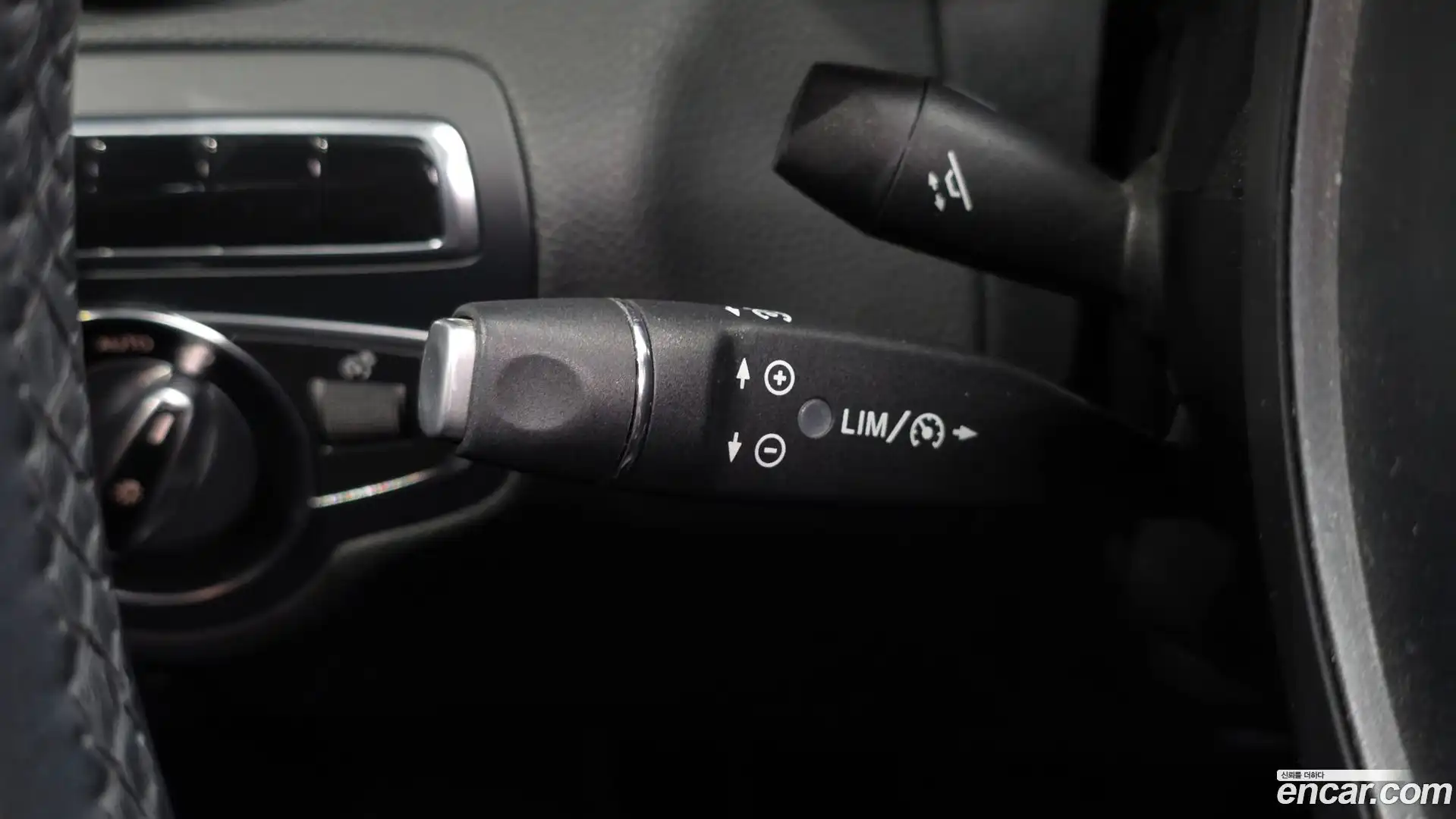 C-Class Mercedes-Benz 2015.7-OPTION-021