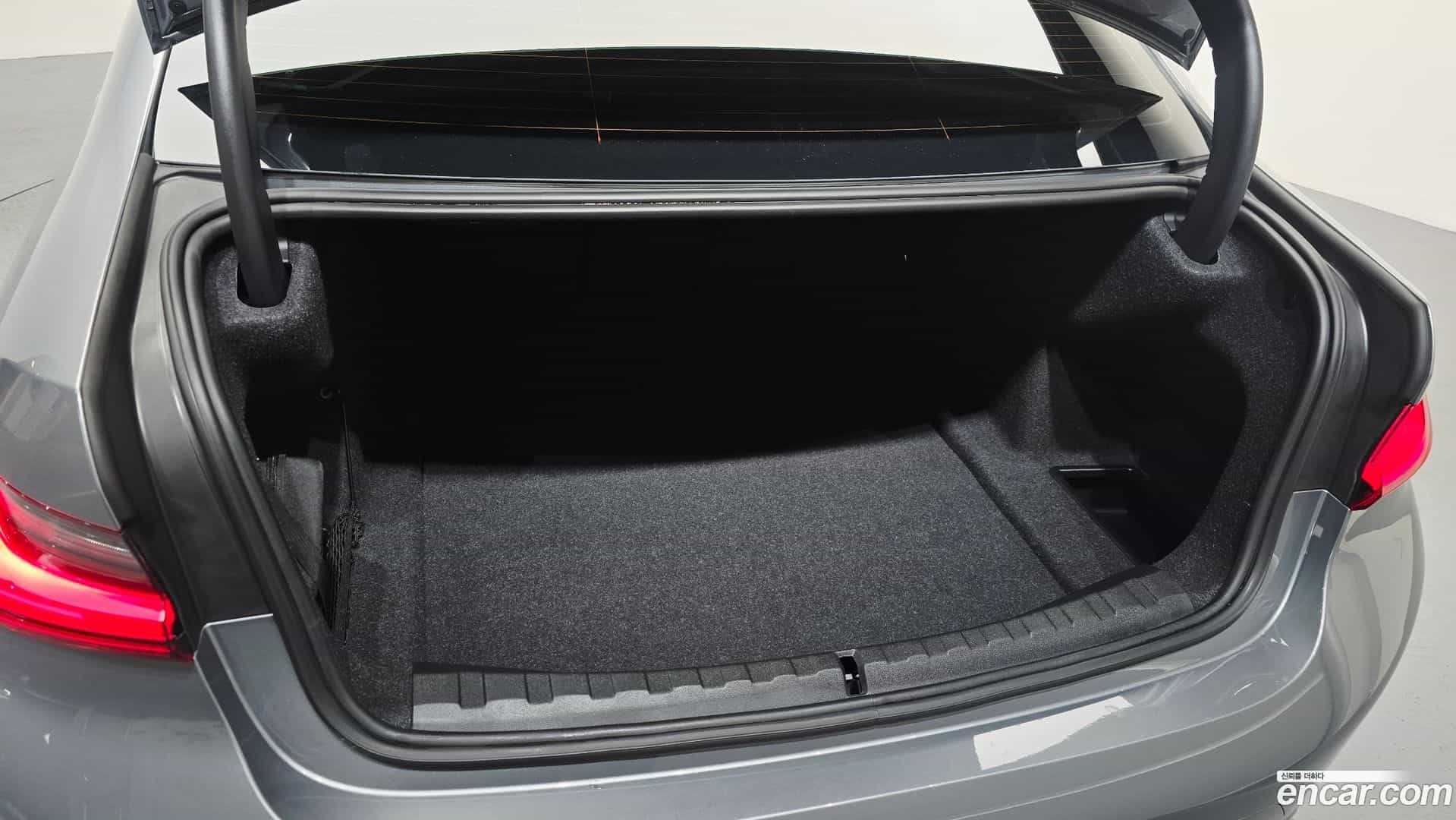 3-Series BMW 2025.6-OPTION-020