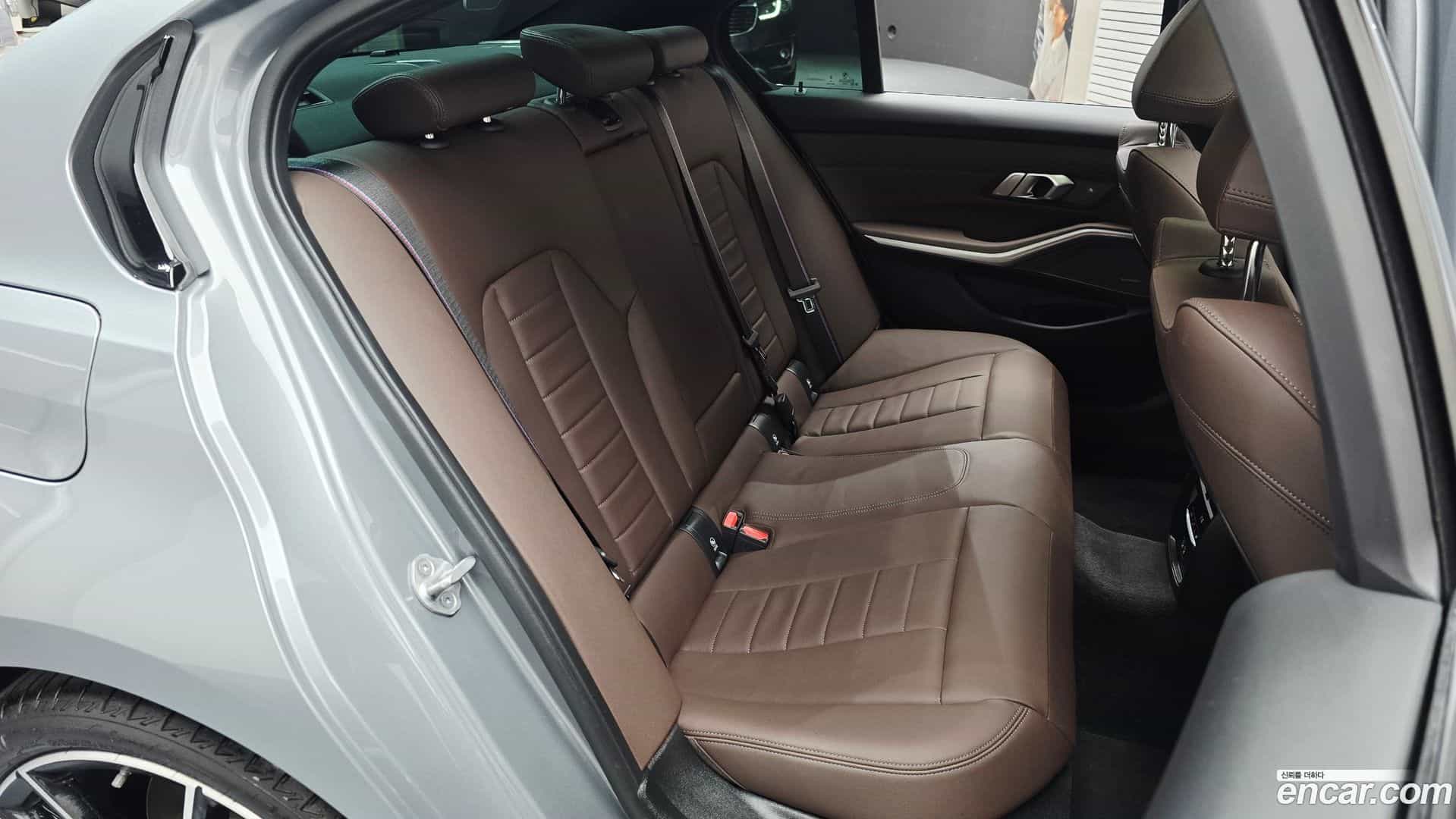 3-Series BMW 2025.6-OPTION-021