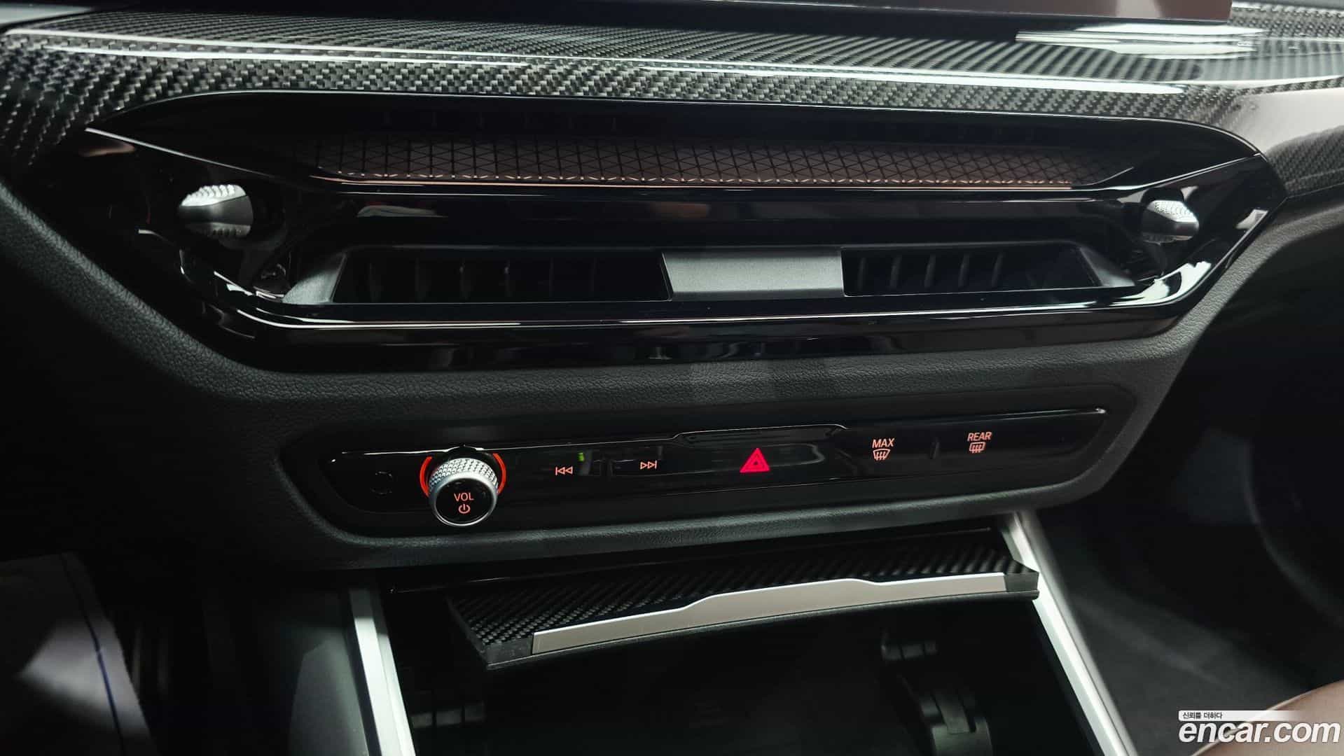 3-Series BMW 2025.6-OPTION-043