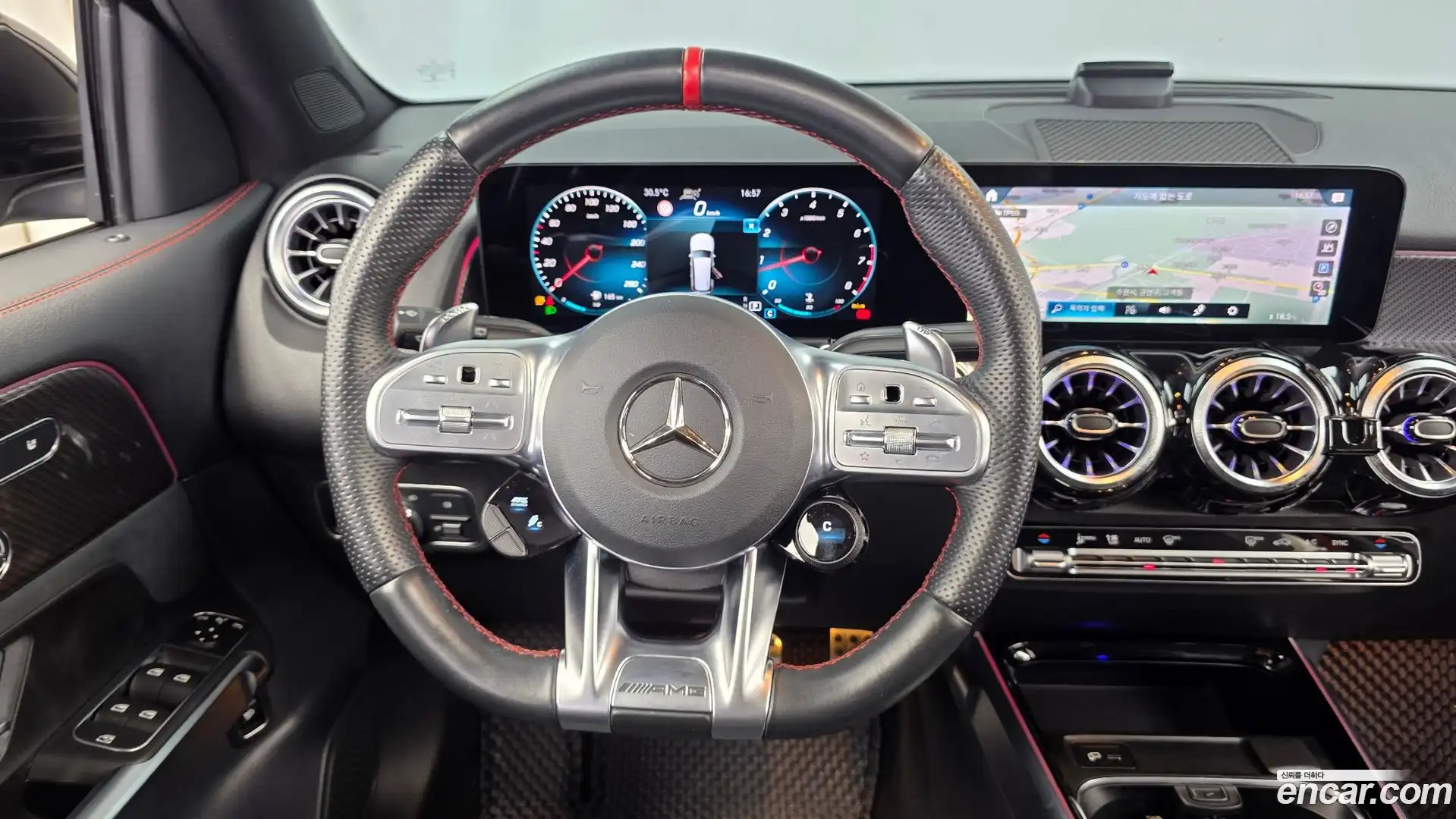 GLB-Class Mercedes-Benz 2022.8-OPTION-017