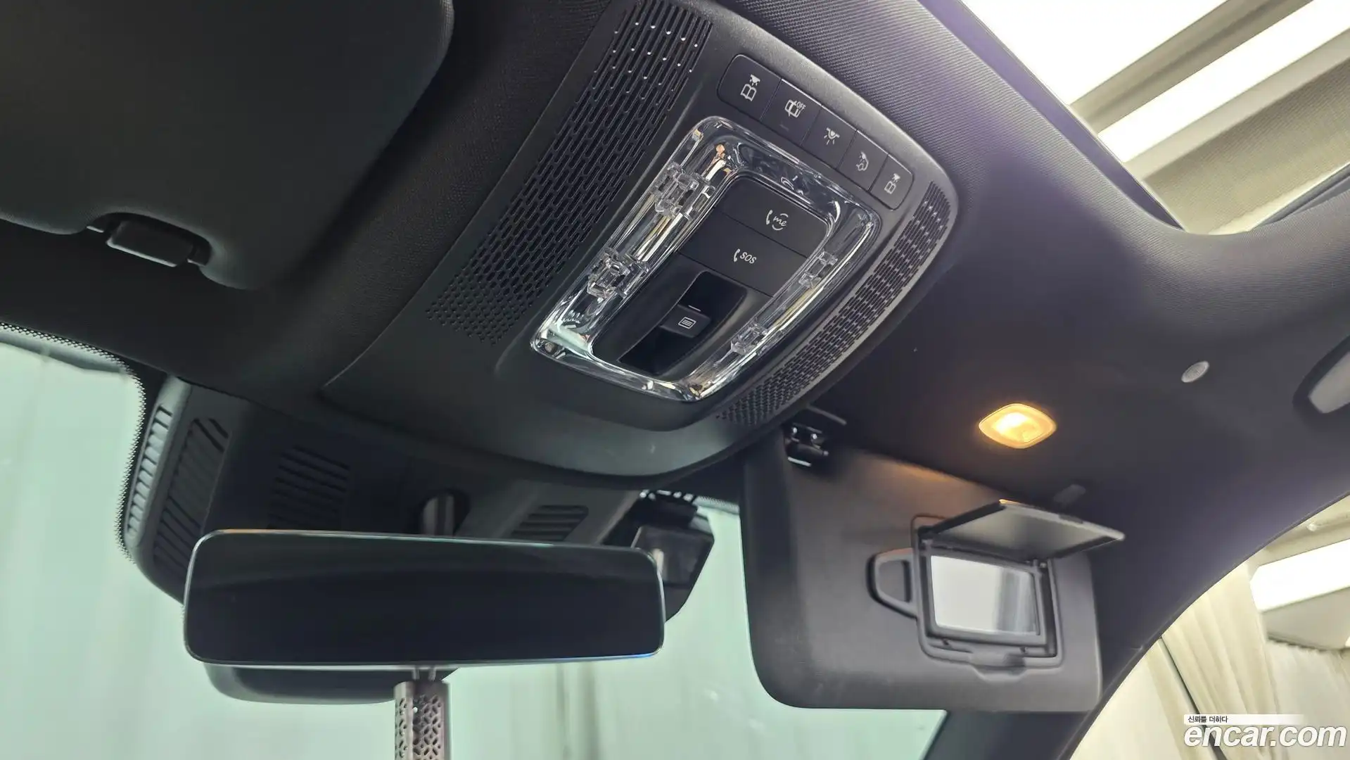 GLB-Class Mercedes-Benz 2022.8-OPTION-022
