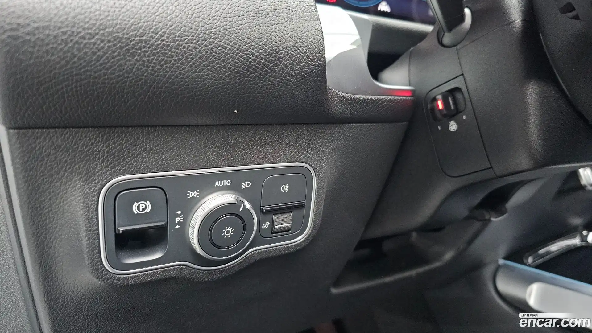GLB-Class Mercedes-Benz 2022.10-OPTION-020