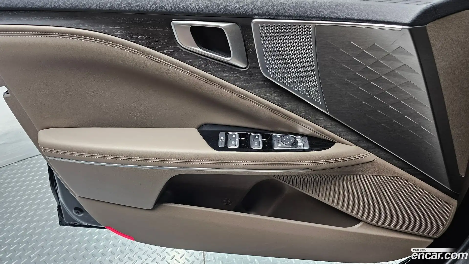 K8 Kia 2022.11-INNER-034