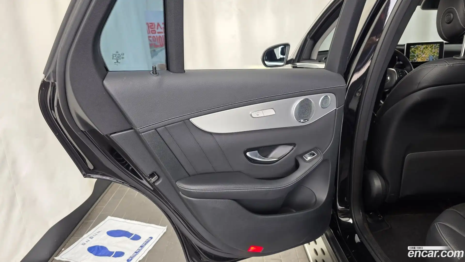 GLC-Class Mercedes-Benz 2019.7-INNER-035