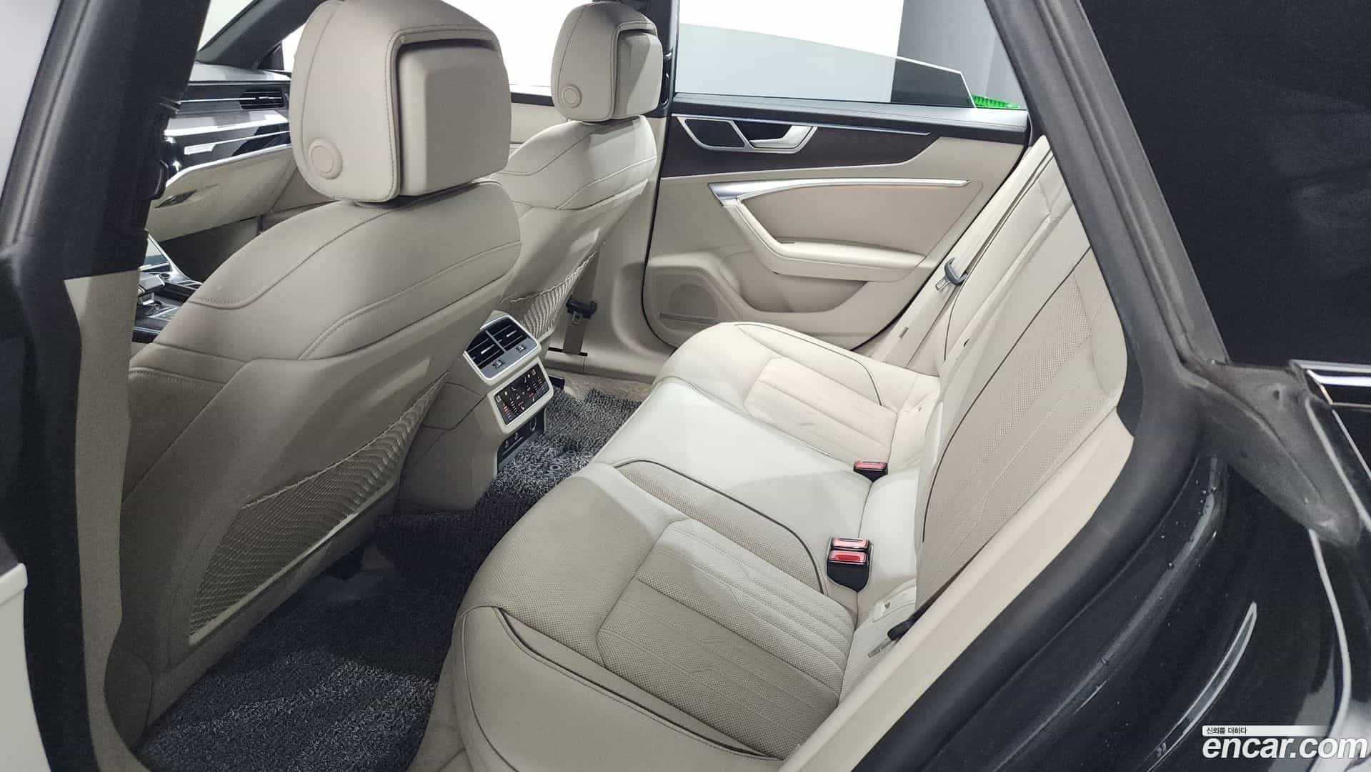 A7 Audi 2021.11-OPTION-022