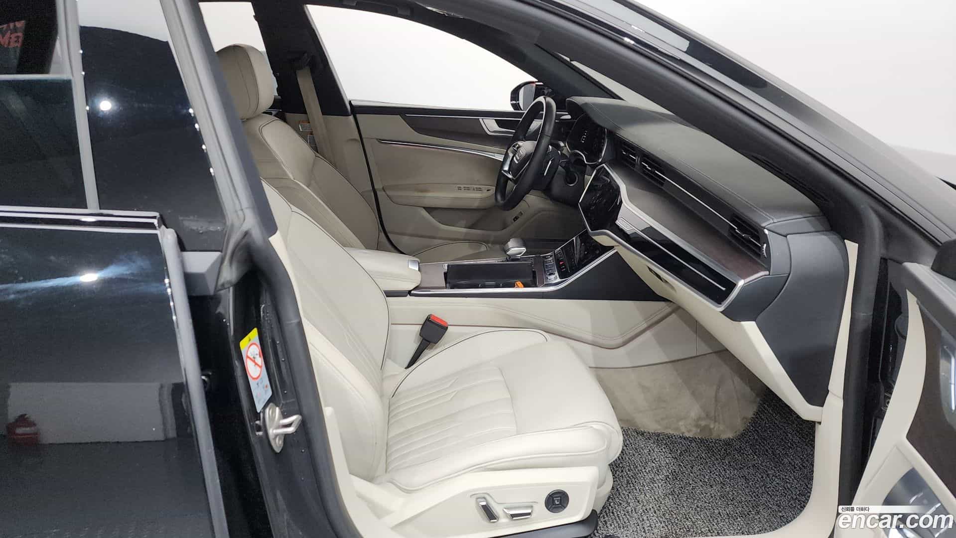 A7 Audi 2021.11-INNER-036