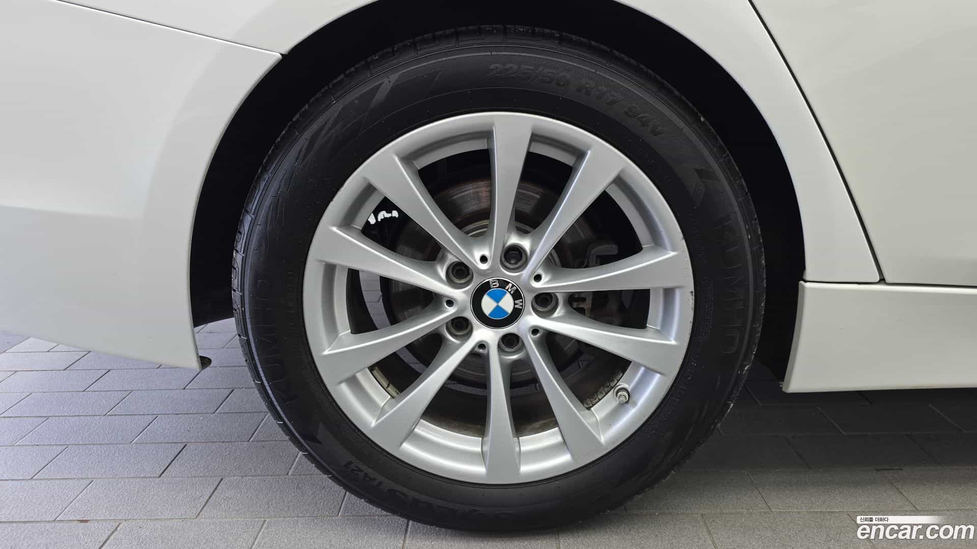 3-Series BMW 2017.3-OUTER-005