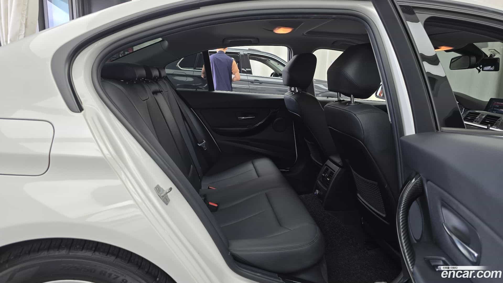 3-Series BMW 2017.3-OPTION-016