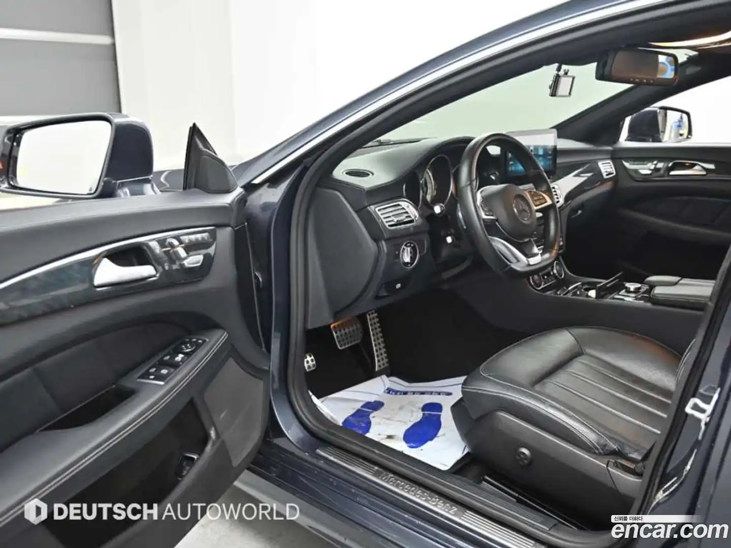 CLS-Class Mercedes-Benz 2015.10-OPTION-015