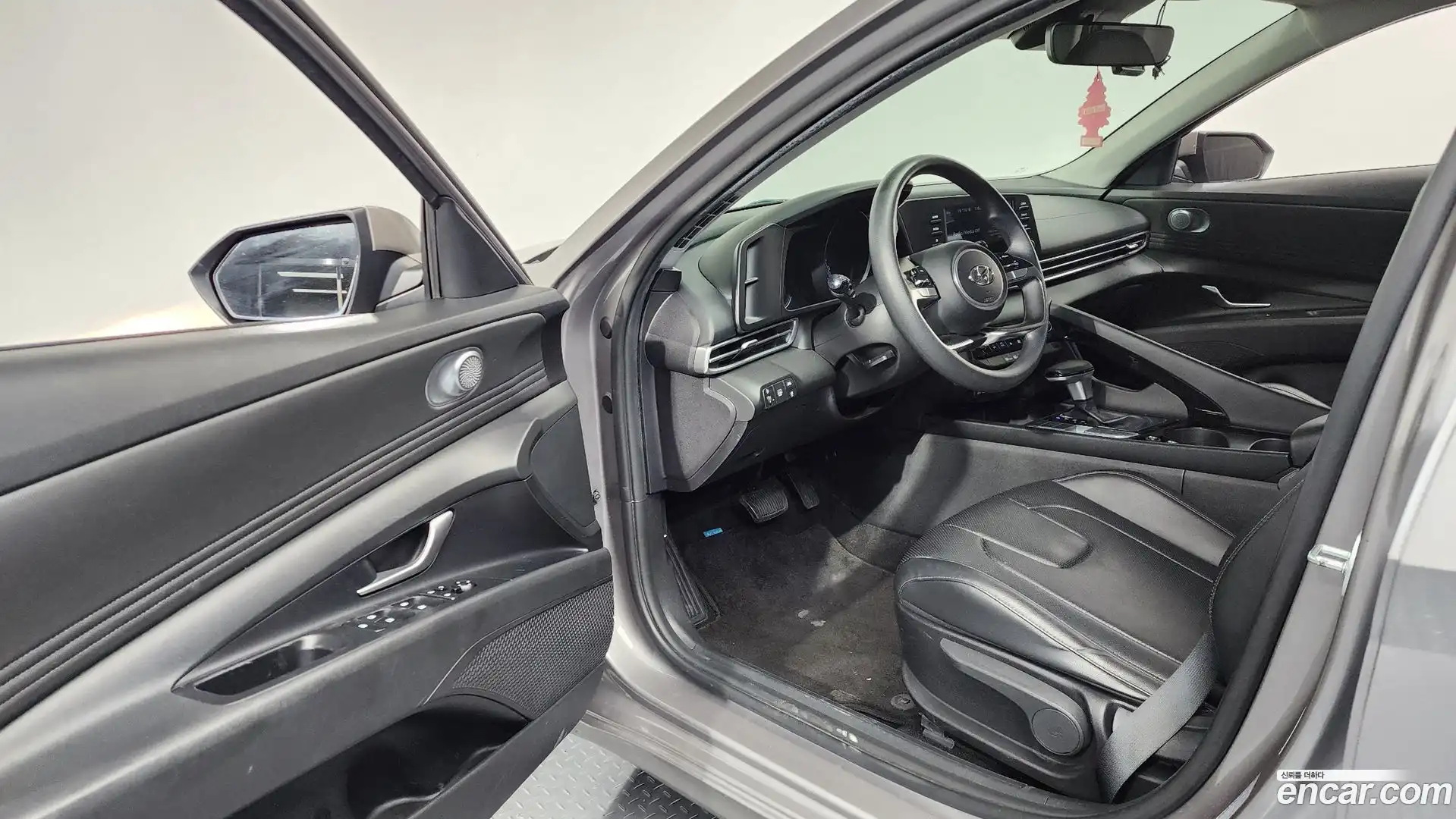 AVANTE Hyundai 2021.11-INNER-010