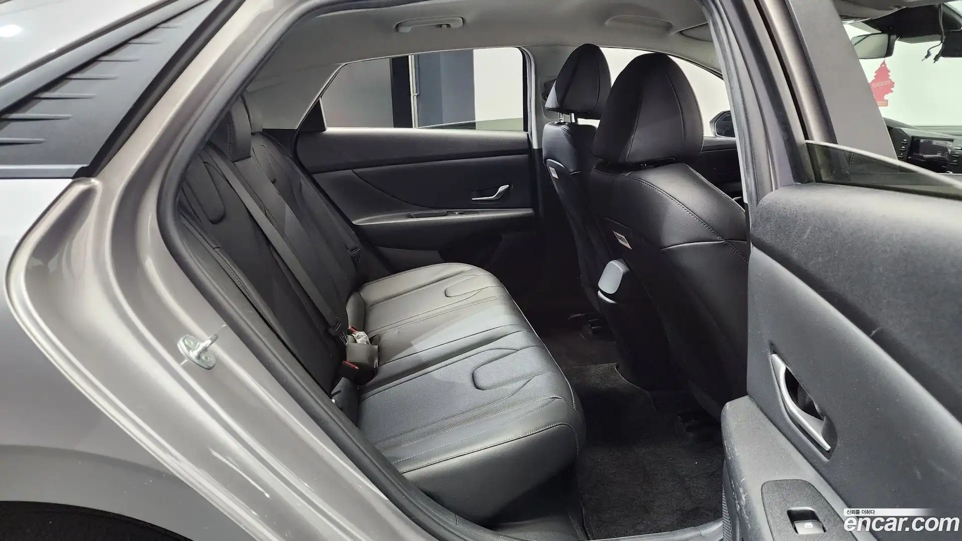 AVANTE Hyundai 2021.11-OPTION-015