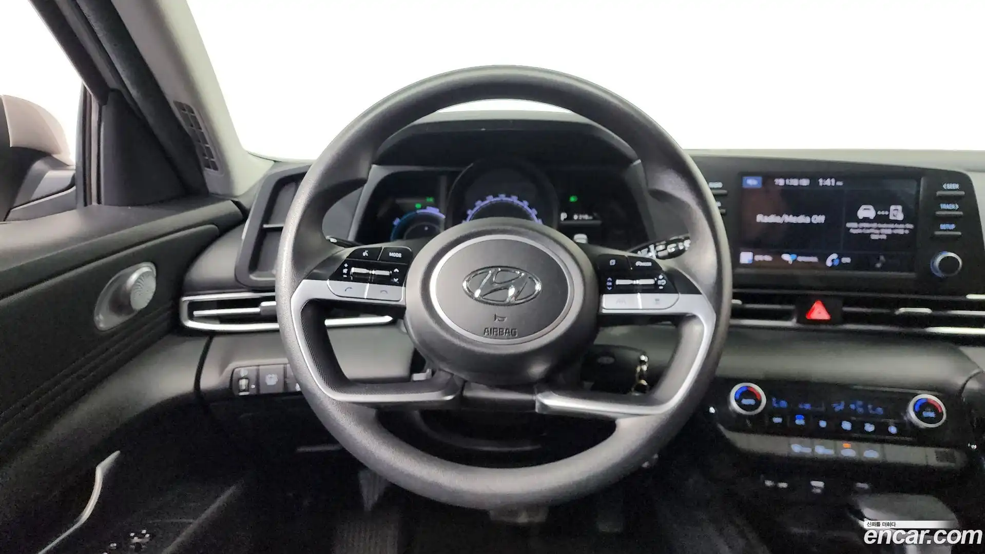 AVANTE Hyundai 2021.11-OPTION-016