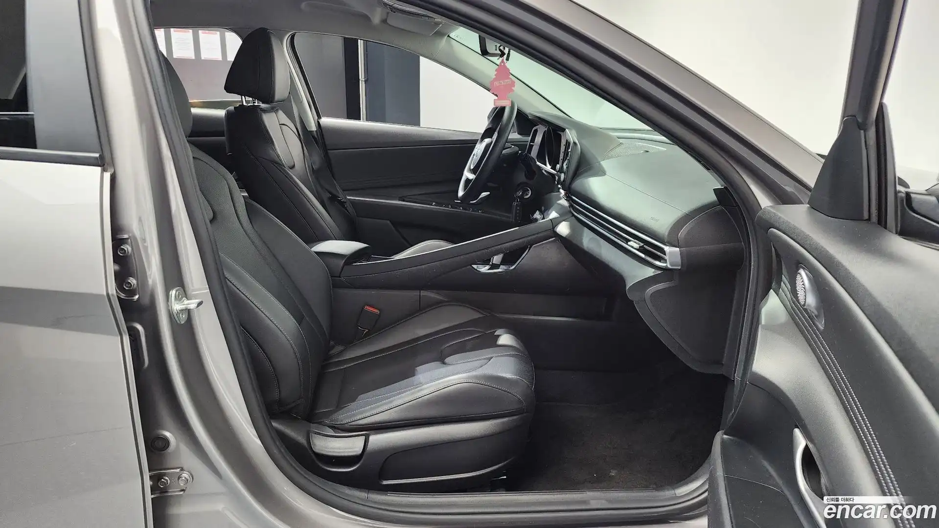 AVANTE Hyundai 2021.11-INNER-036