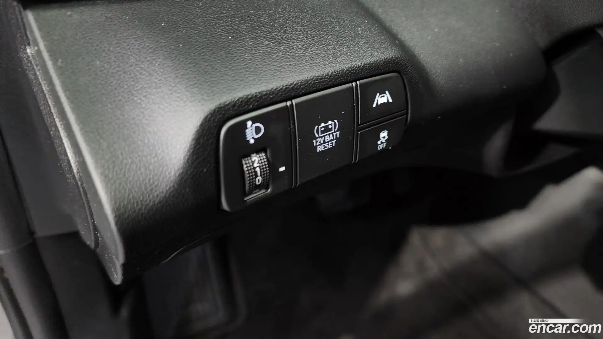 AVANTE Hyundai 2021.11-OPTION-041