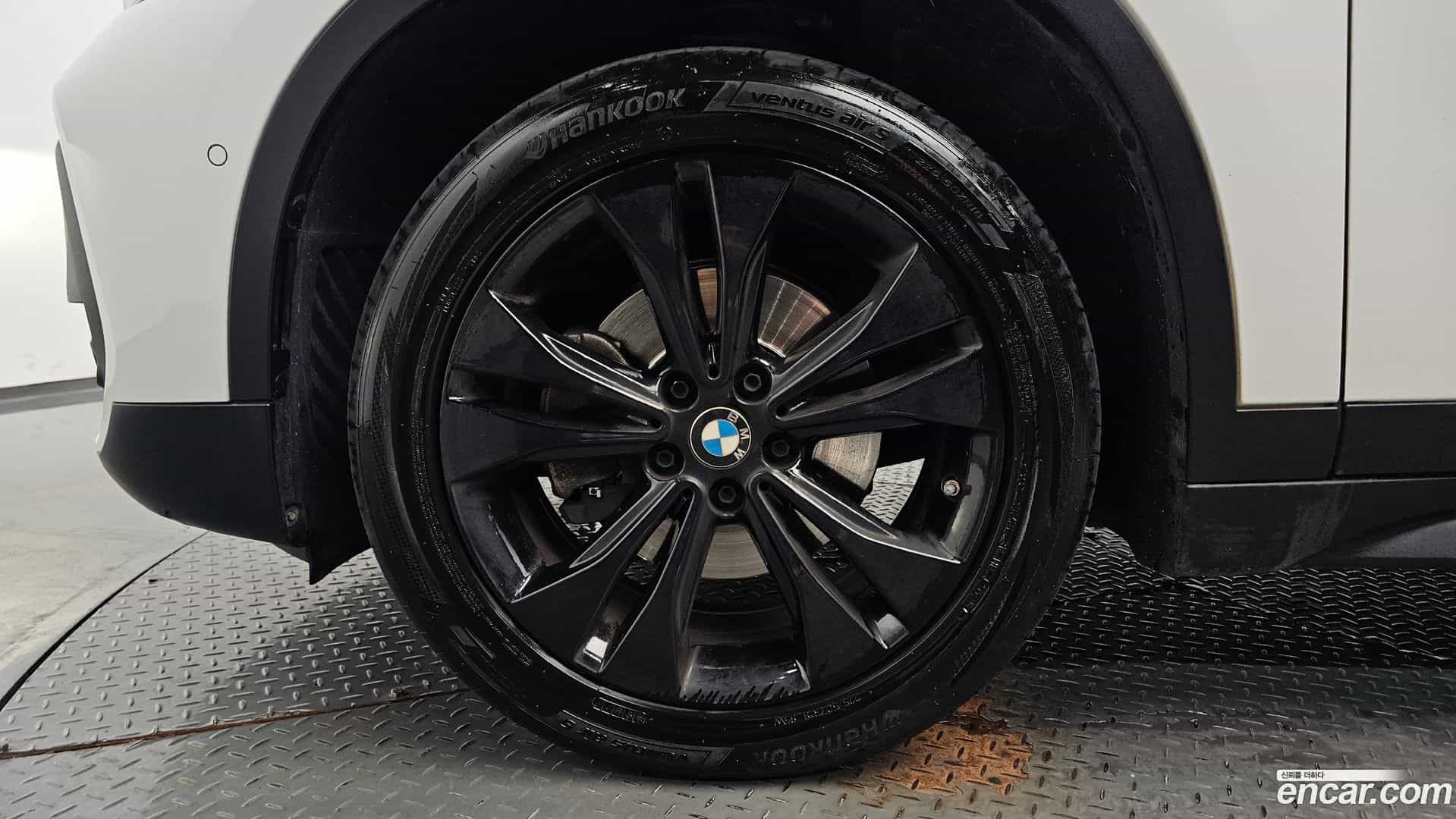 X1 BMW 2020.1-OUTER-005