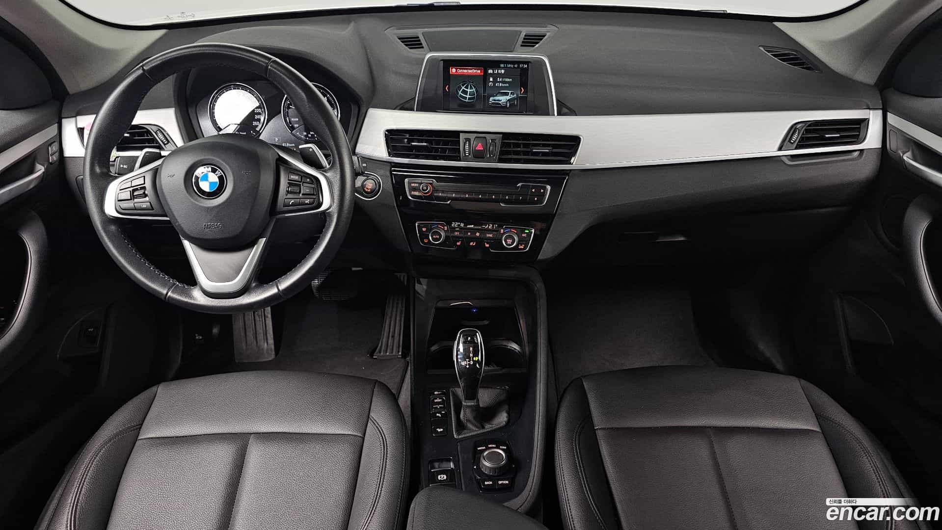 X1 BMW 2020.1-INNER-007