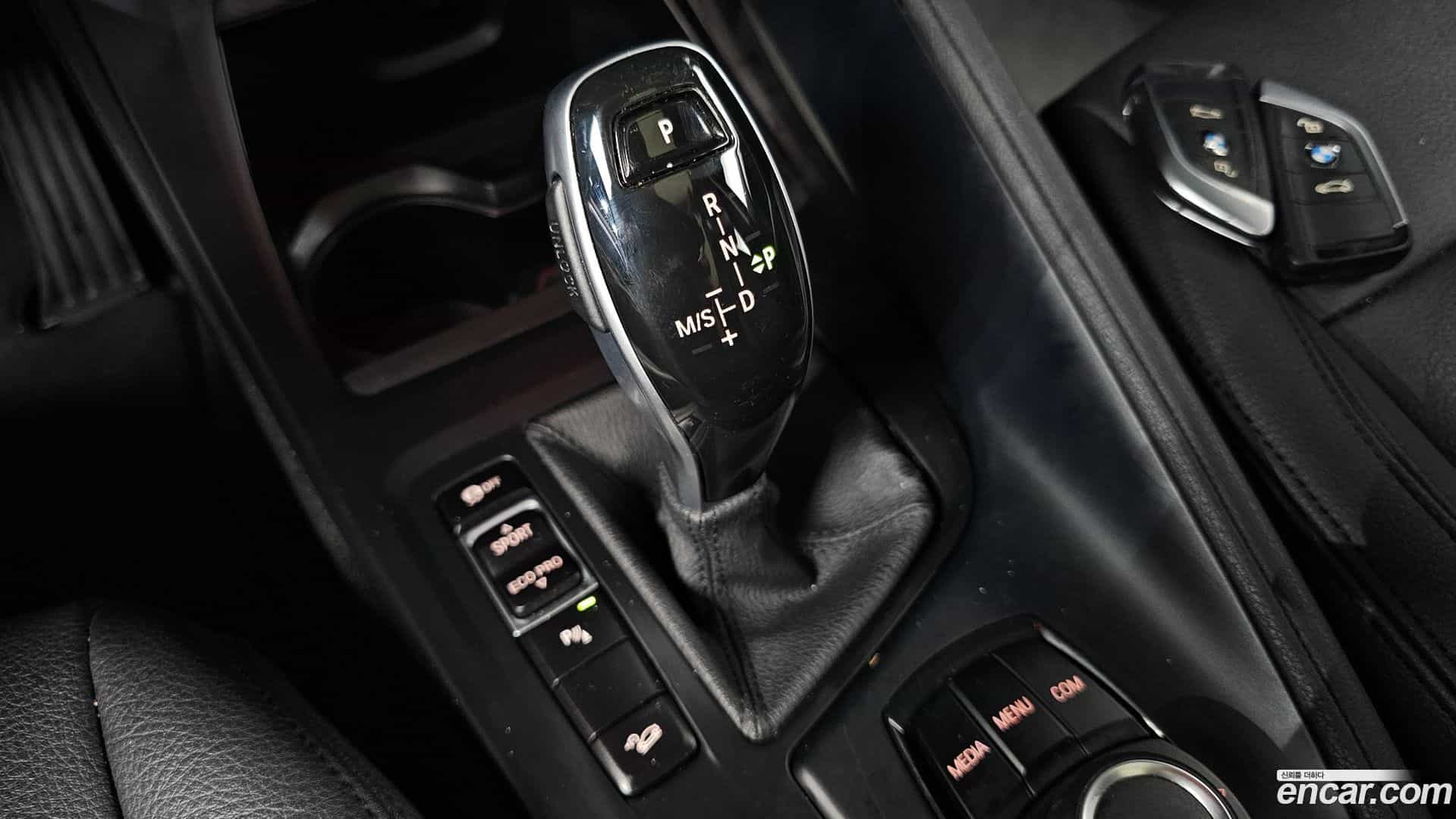 X1 BMW 2020.1-INNER-009