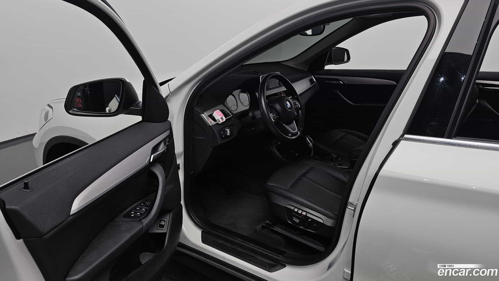 X1 BMW 2020.1-INNER-010