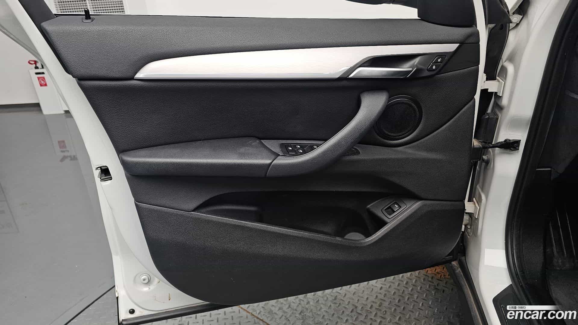 X1 BMW 2020.1-INNER-034