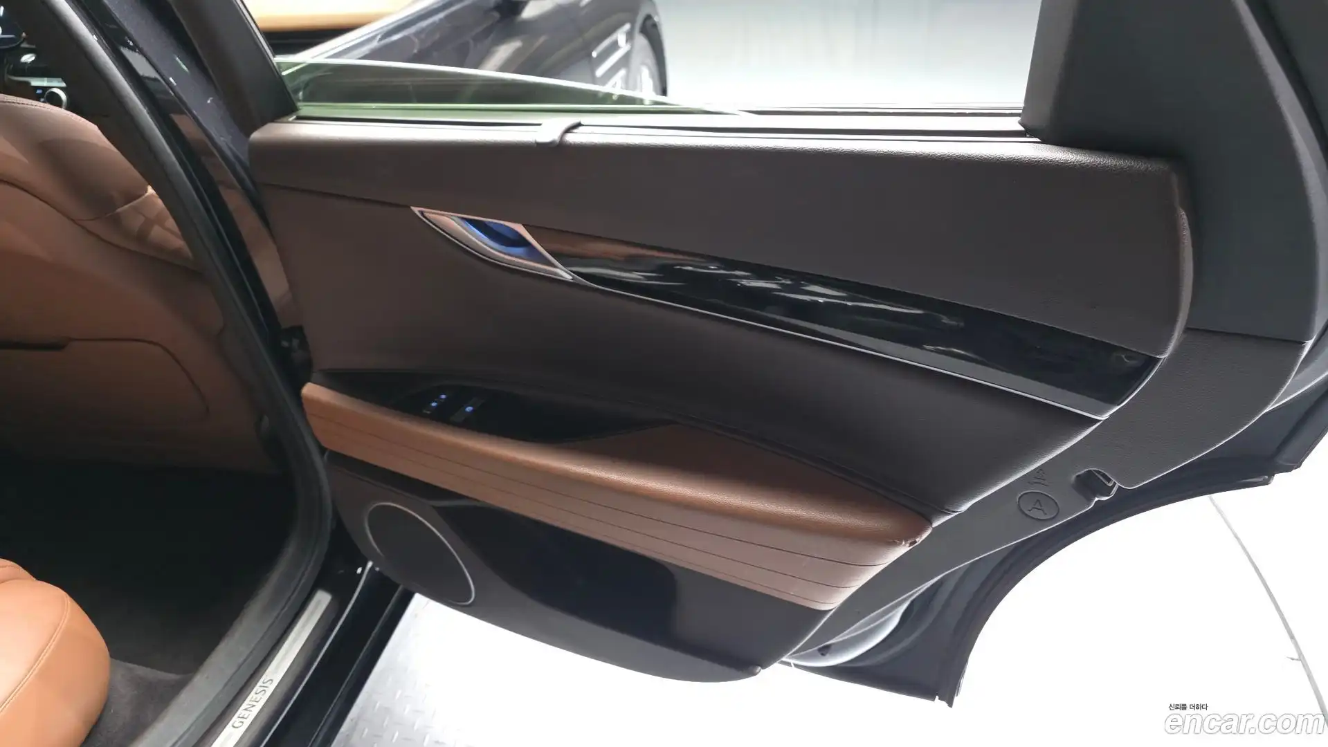 G80 Genesis 2021.9-INNER-035