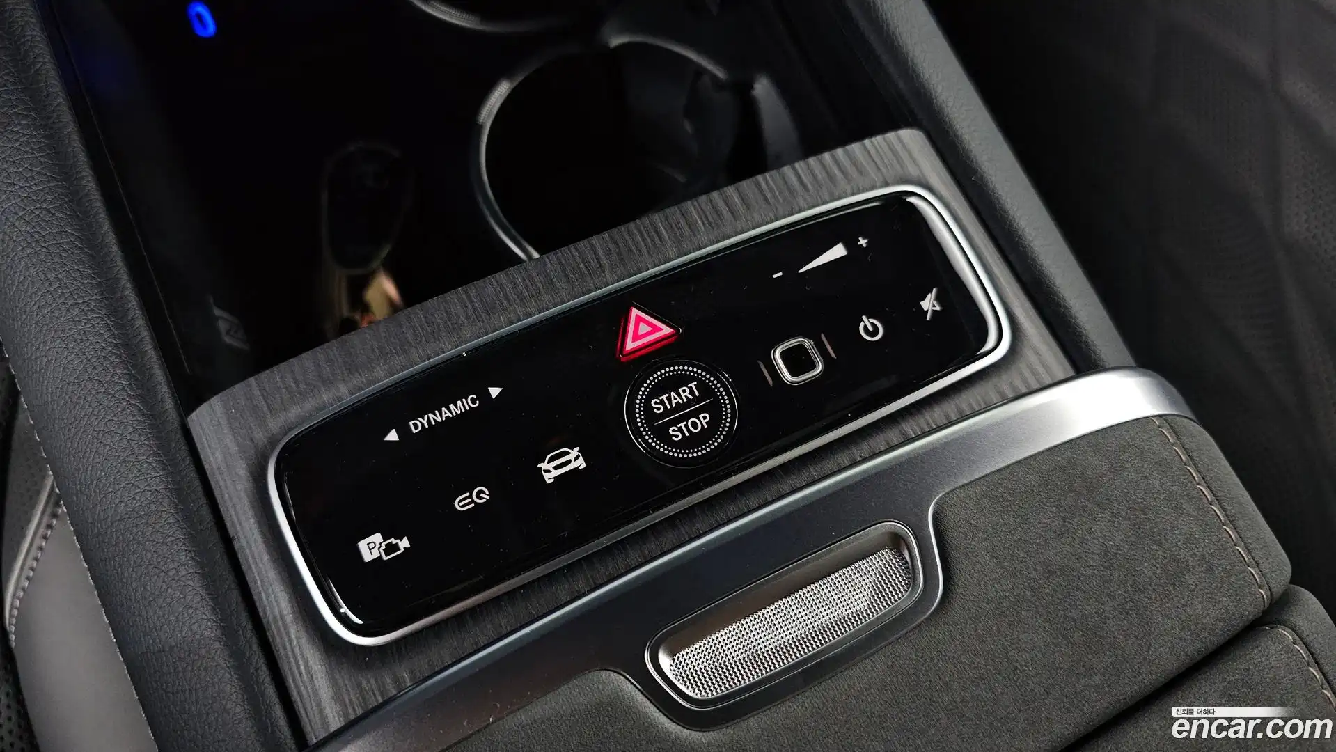 EQS Mercedes-Benz 2023.9-OPTION-044