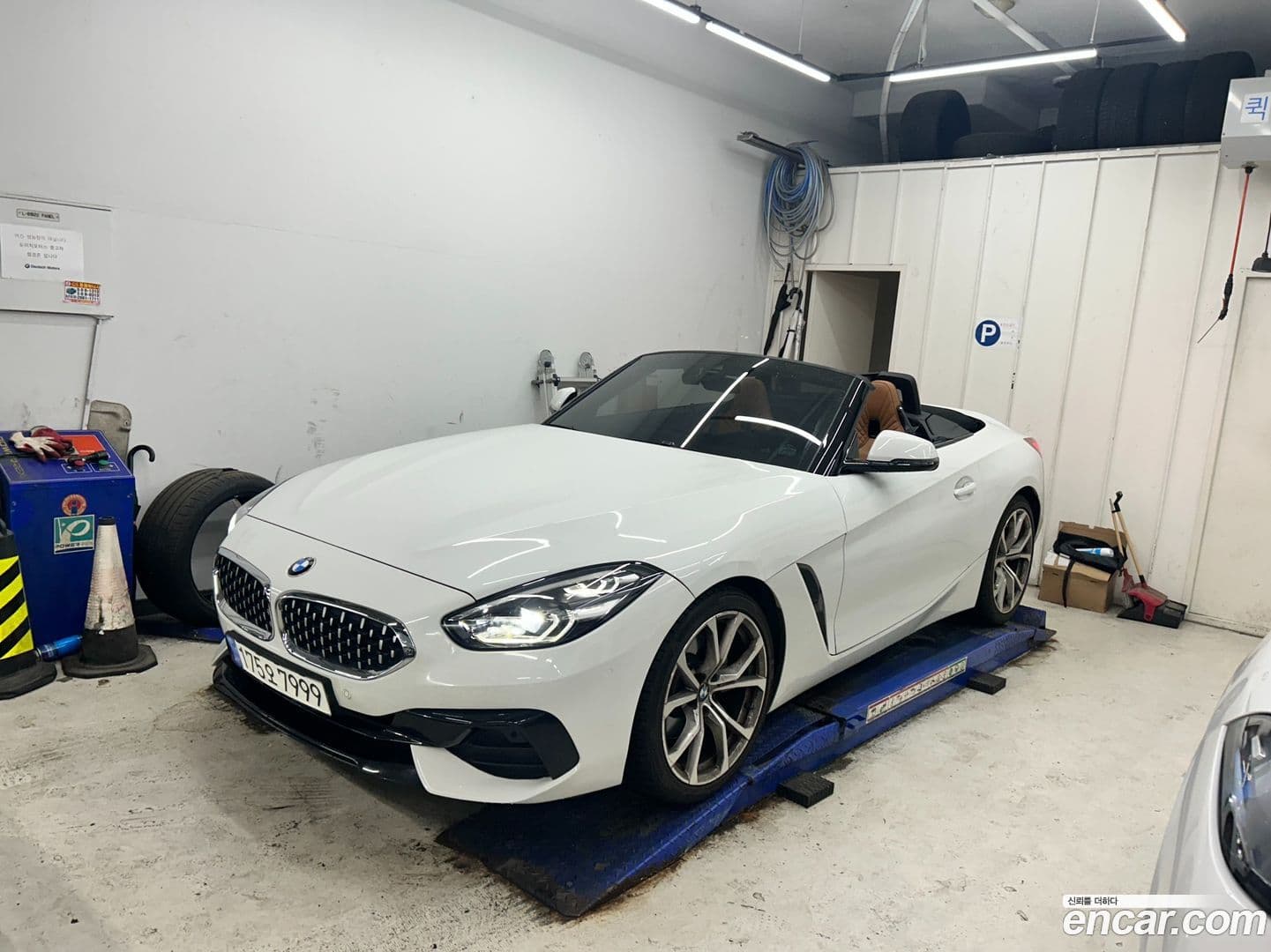 Main__Slider__Photo:Z4 BMW 2021.9-0