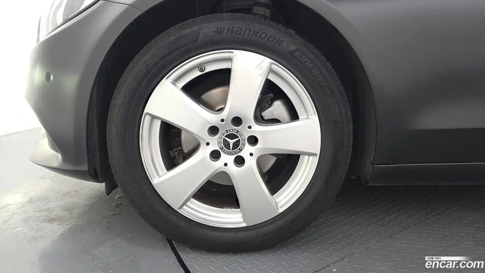 C-Class Mercedes-Benz 2017.8-OUTER-005