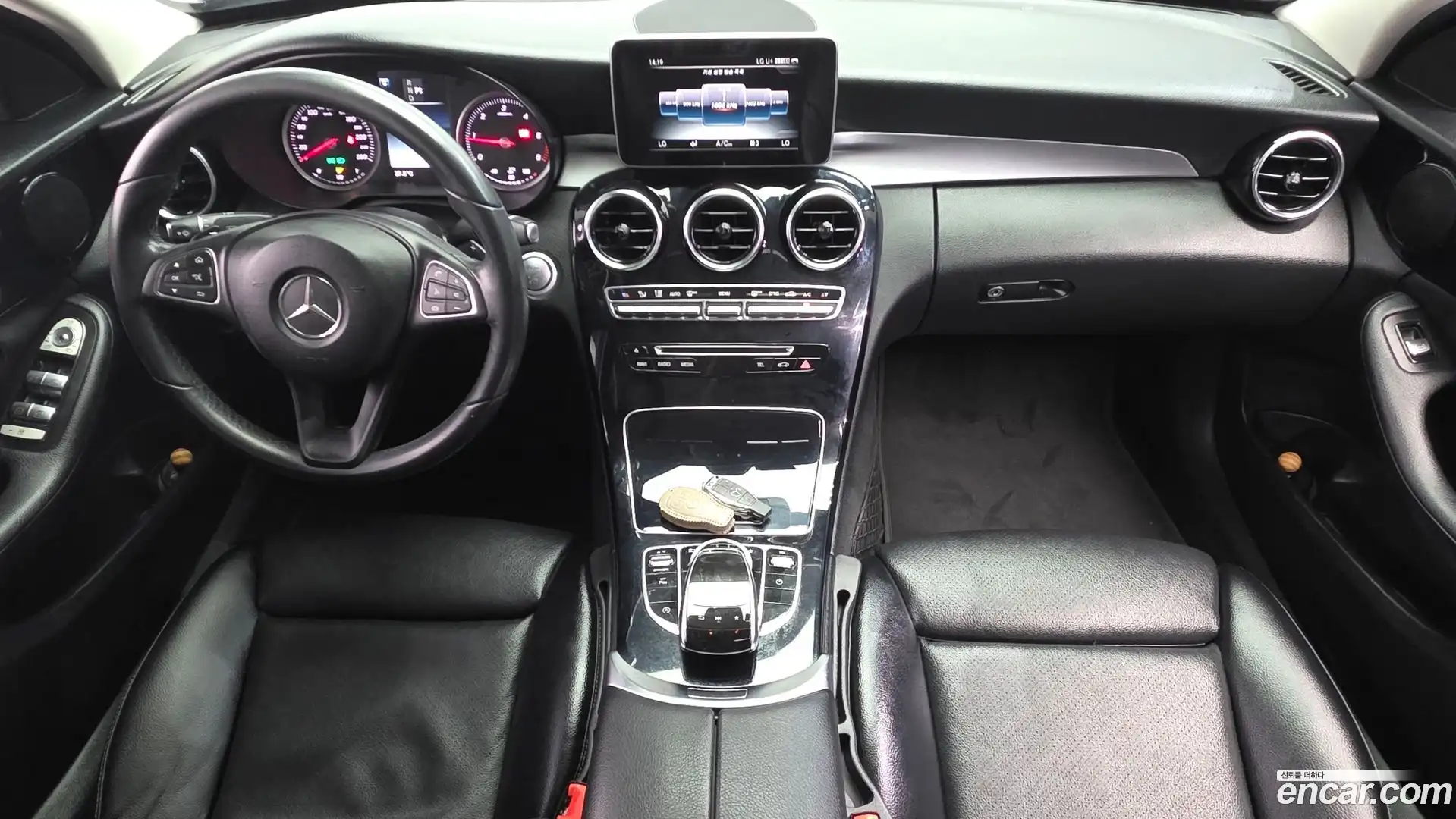 C-Class Mercedes-Benz 2017.8-INNER-007