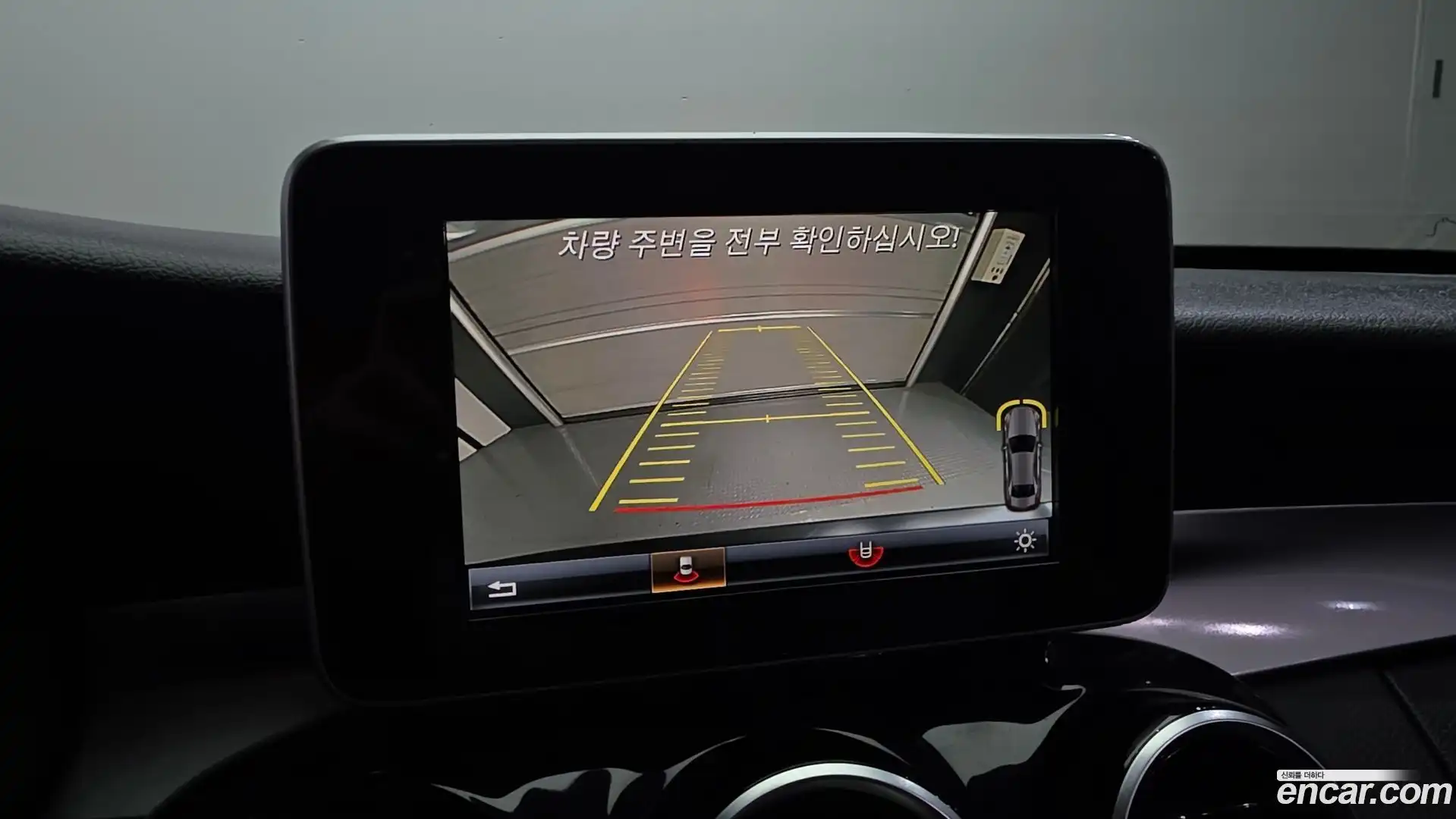 C-Class Mercedes-Benz 2017.8-OPTION-018