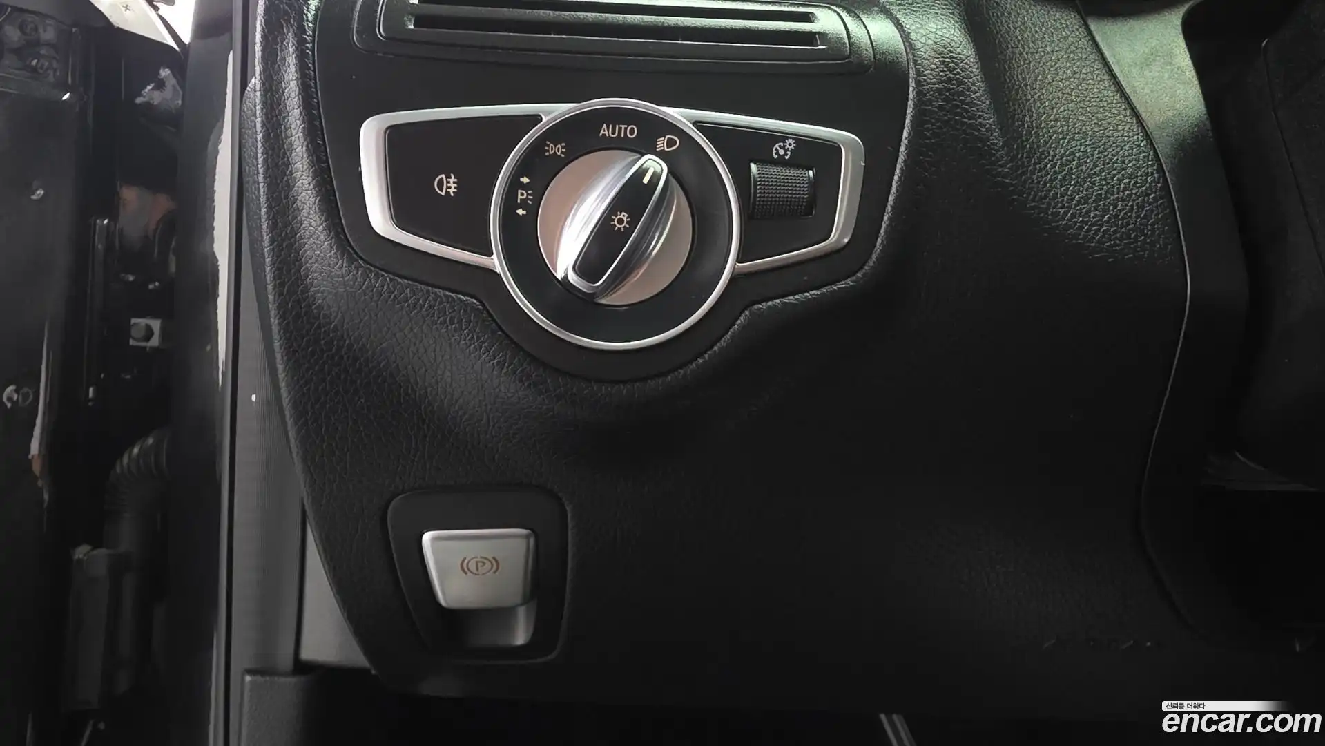 C-Class Mercedes-Benz 2017.8-OPTION-022