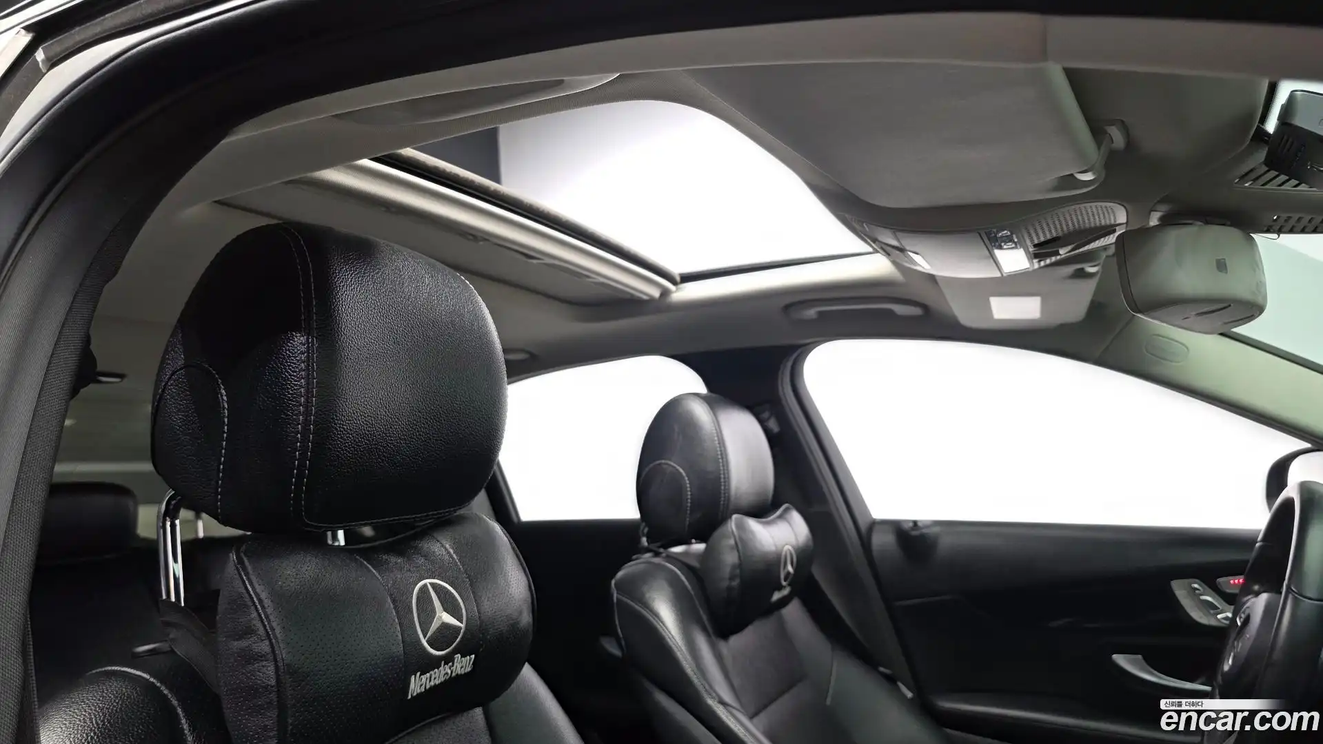 C-Class Mercedes-Benz 2017.8-OPTION-024