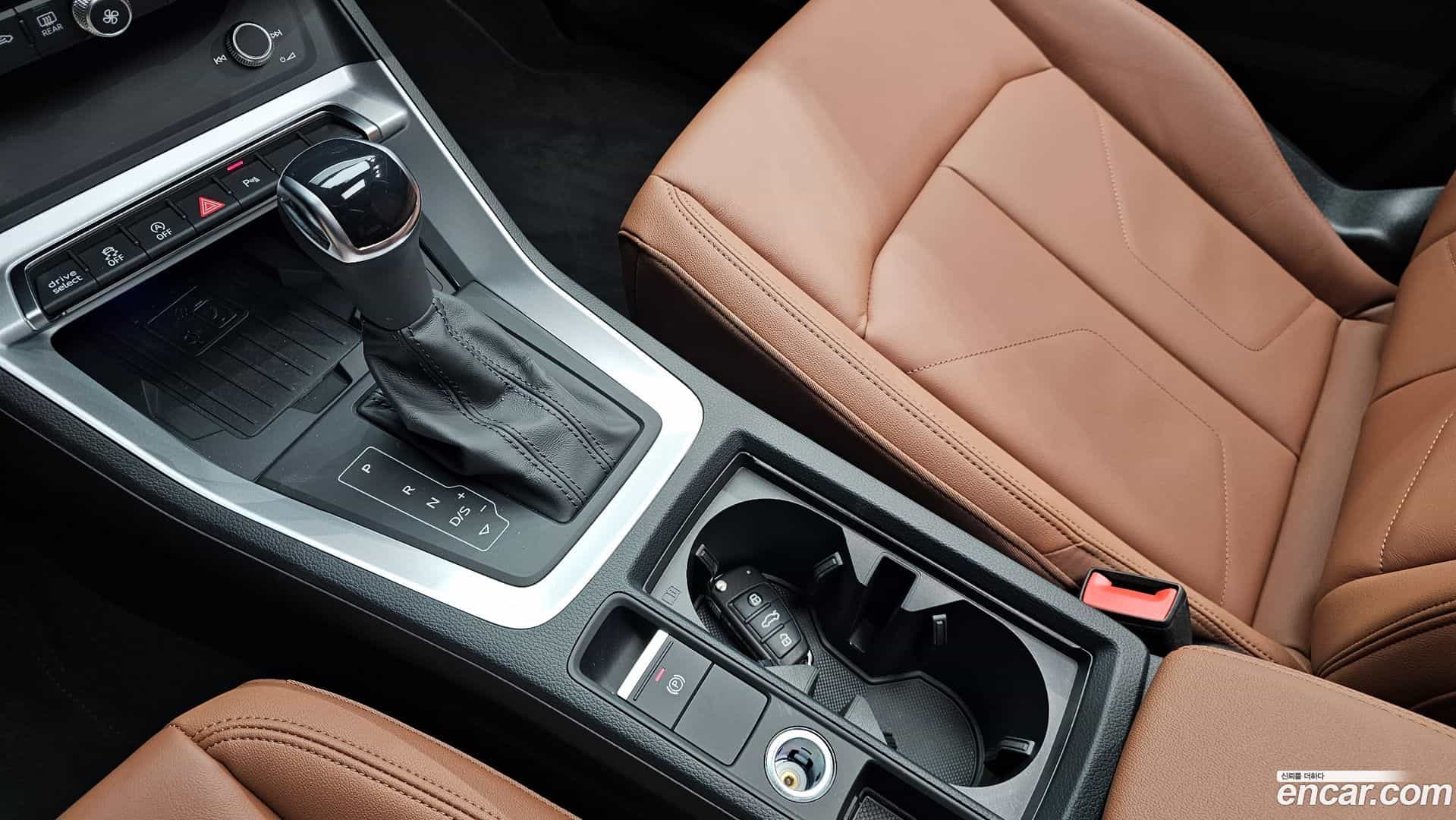 Q3 Audi 2025.4-INNER-009