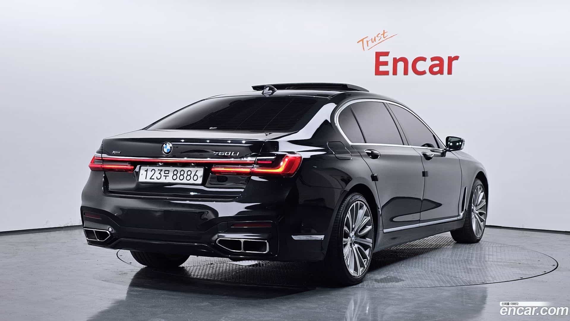 7-Series BMW 2015.9-OUTER-002