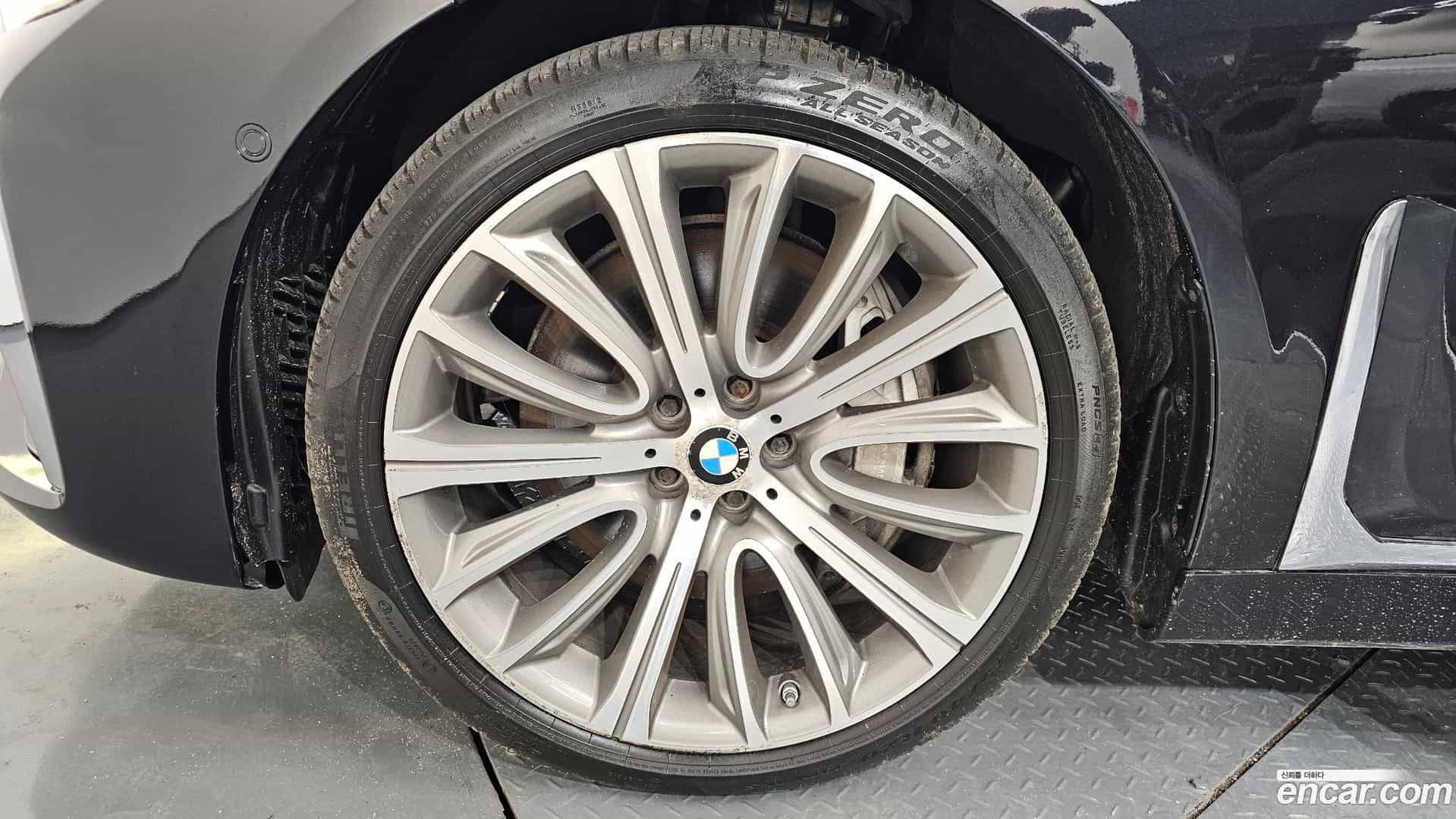 7-Series BMW 2015.9-OUTER-005