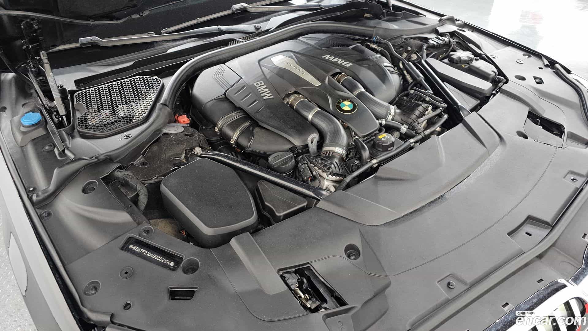 7-Series BMW 2015.9-OUTER-006